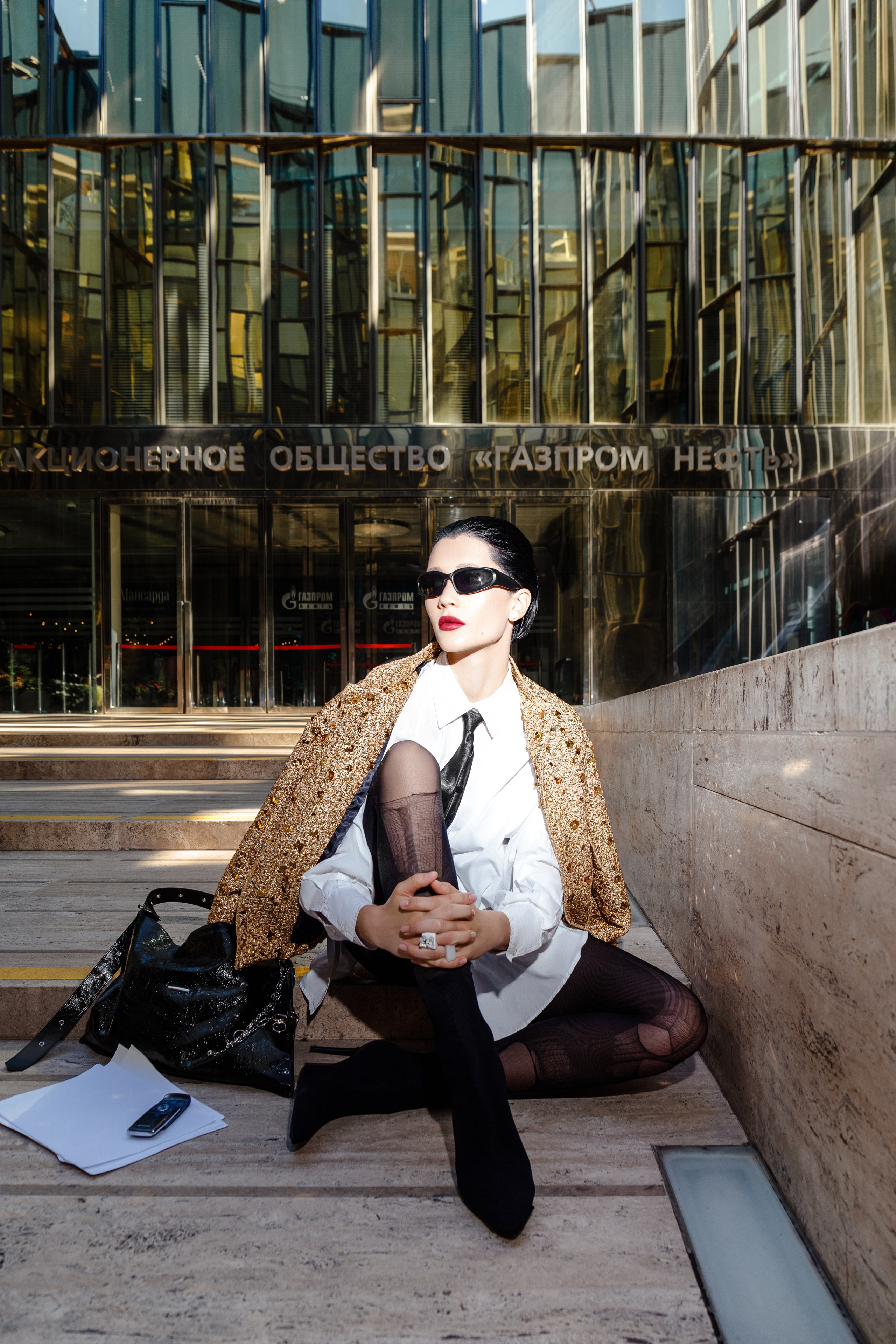 Летняя fashion-съёмка в Петербурге в стиле Balenciaga