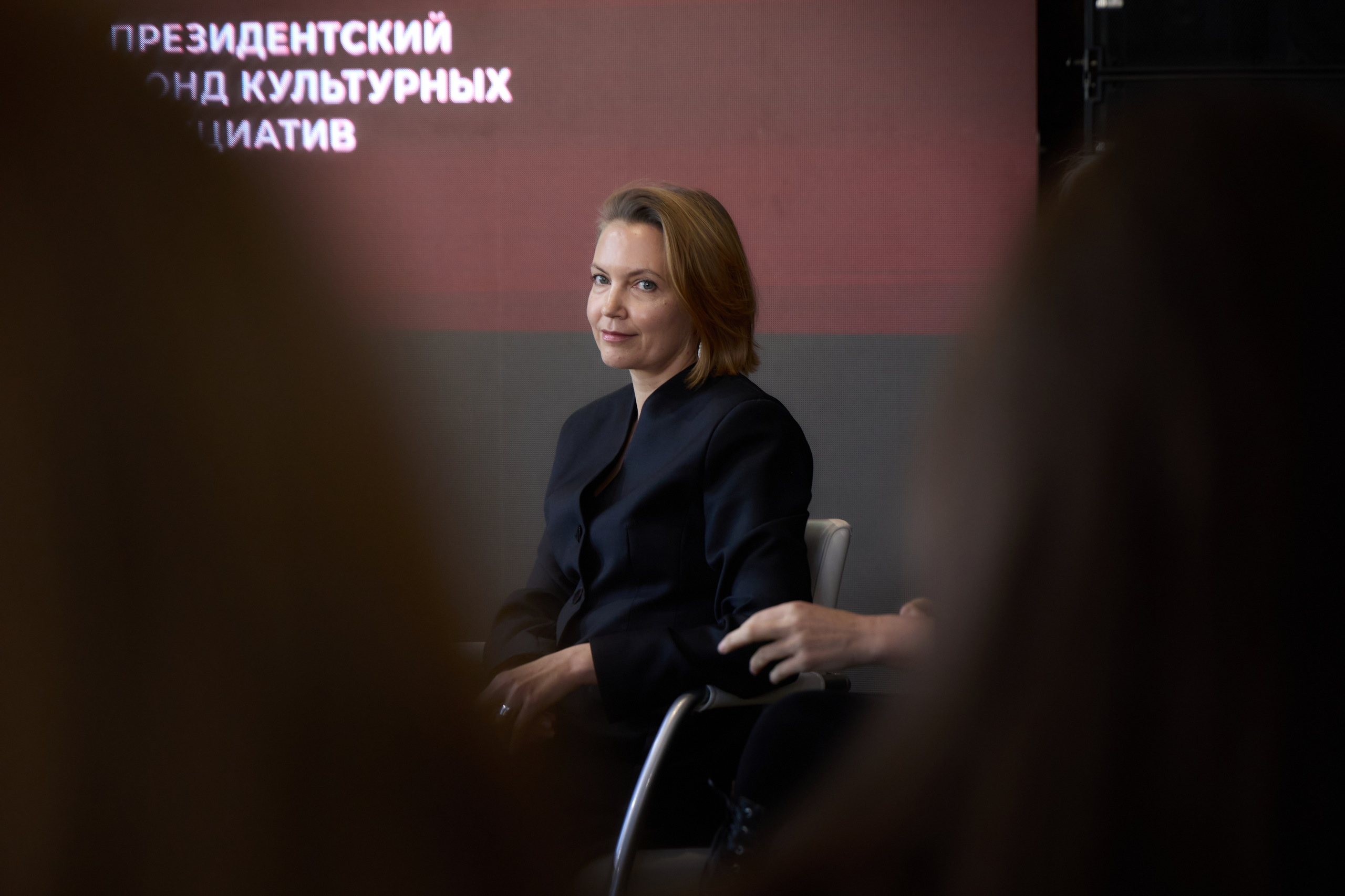 МОДНЫЙ НИЖНИЙ ОКТЯБРЬ 2026. Портретный фотограф Антон Зуев в Нижнем Новгороде