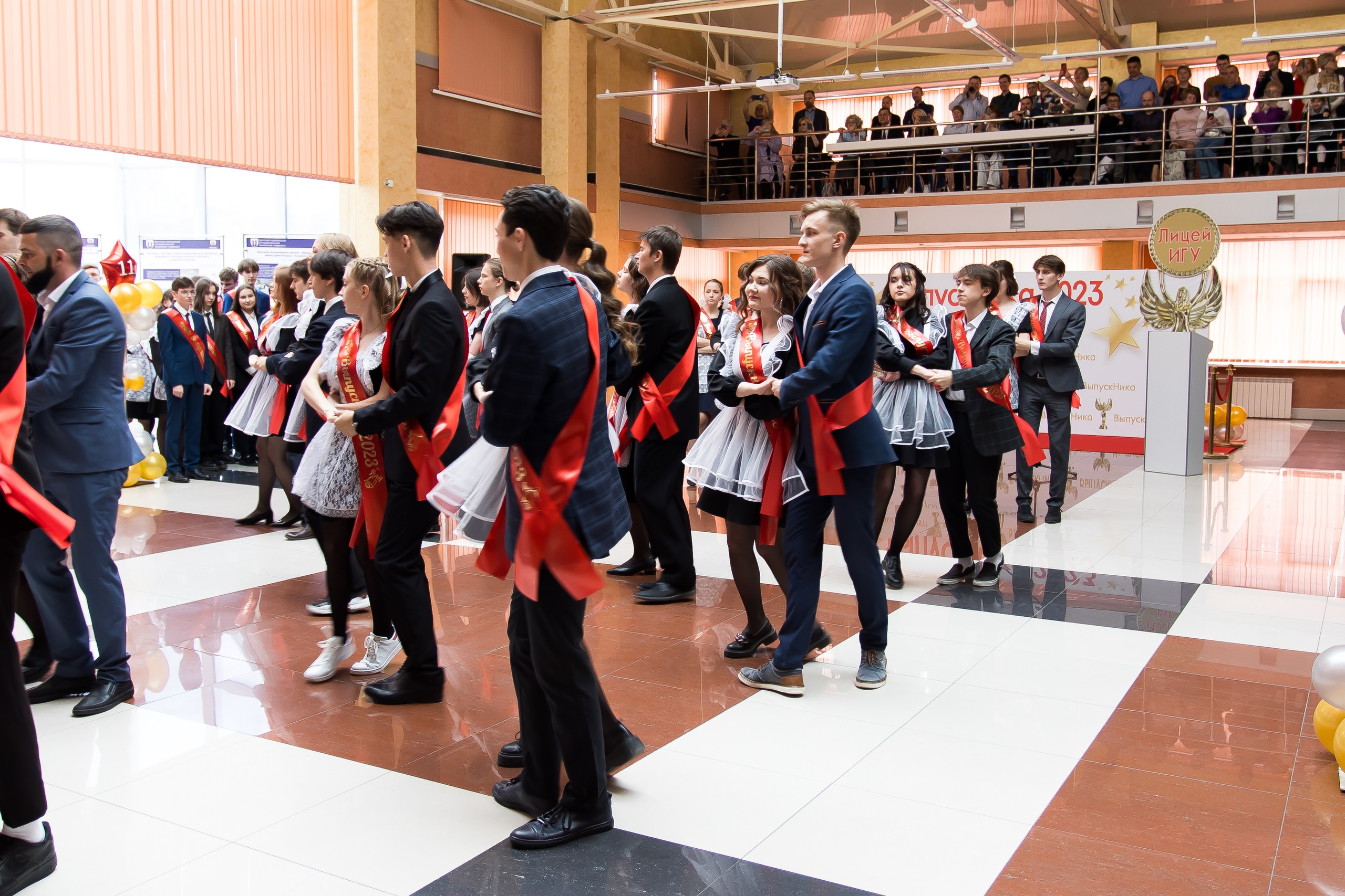 Последний звонок. Фотограф в Иркутске