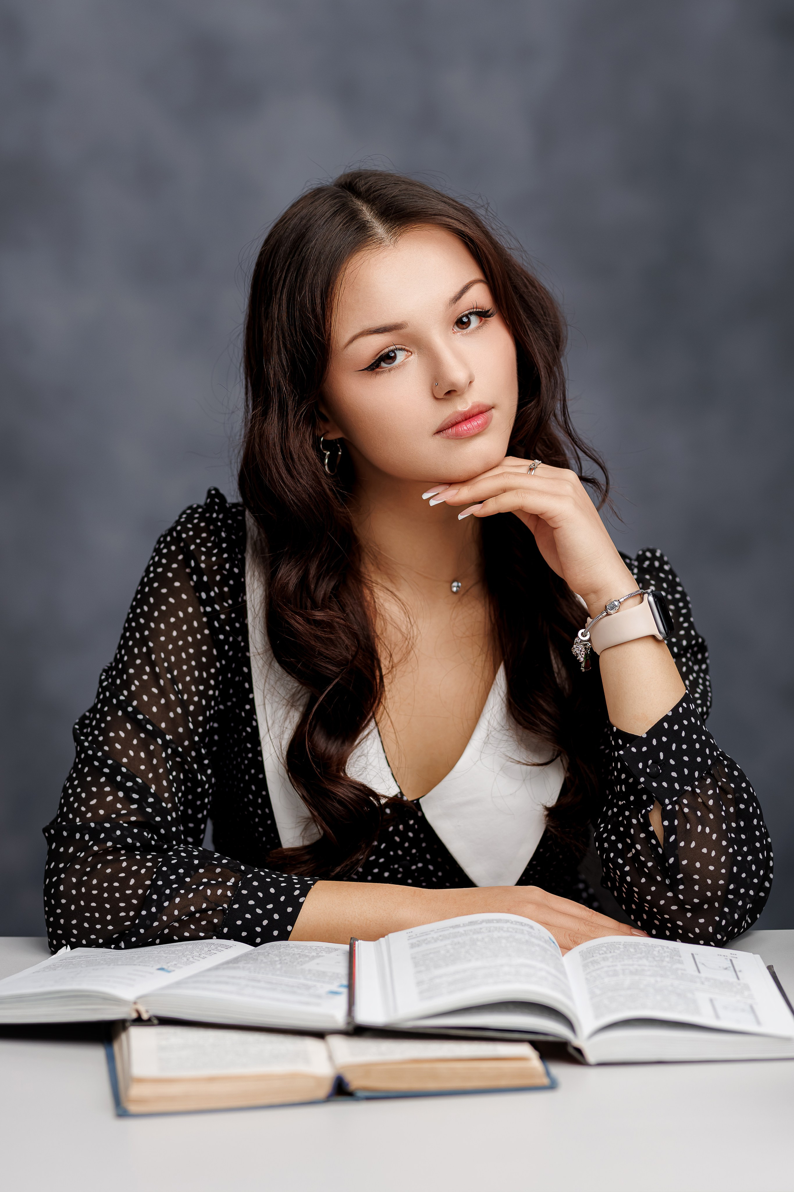 Портреты на однотонном фоне. Семейный и детский фотограф Комина Елена, Власиха, Одинцово