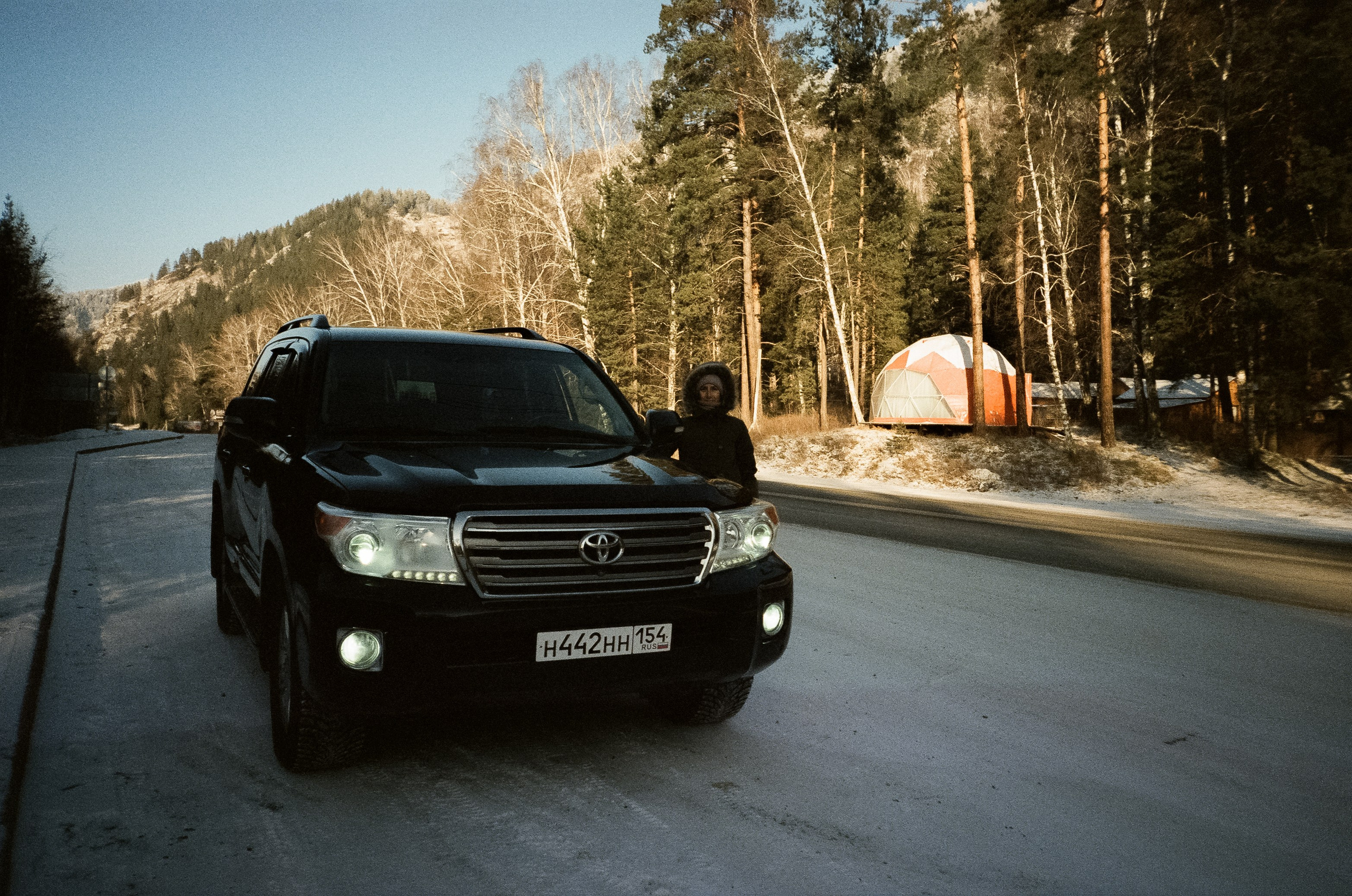 Манжерок и Бирюзовая Катунь в морозный день. Фотограф-документалист Мария Осокина