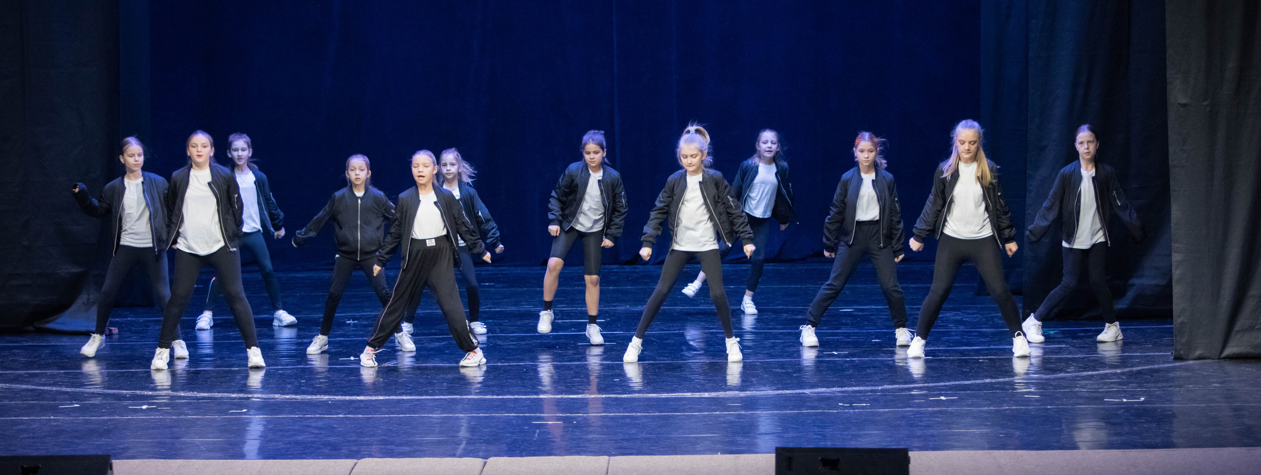 Танцы. Фотография, ретушь, сканирование, восстановление старых фото, интерьерная съёмка, студия. Данилов Александр, Москва