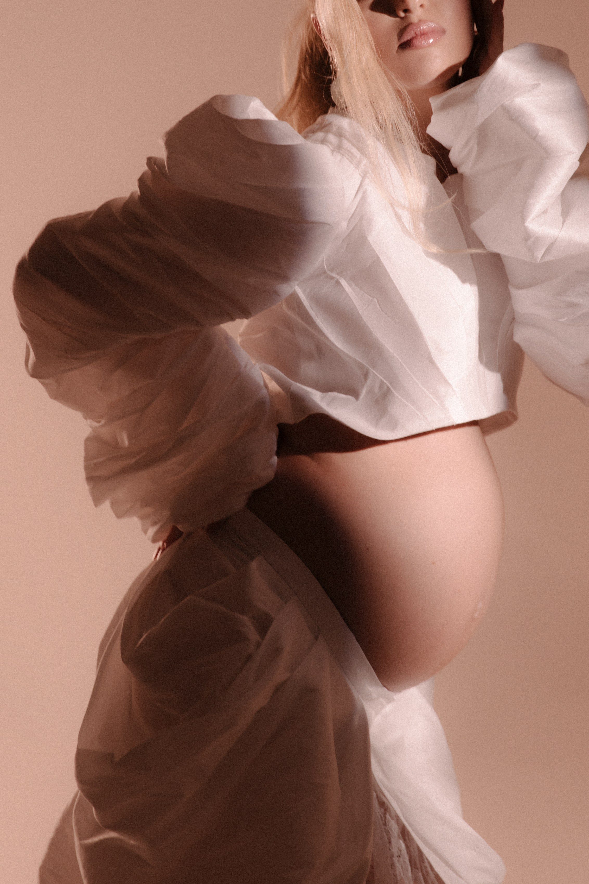 Нежный закат в облаках. Нежная беременность. Фотограф в Москве Ольга Сатони