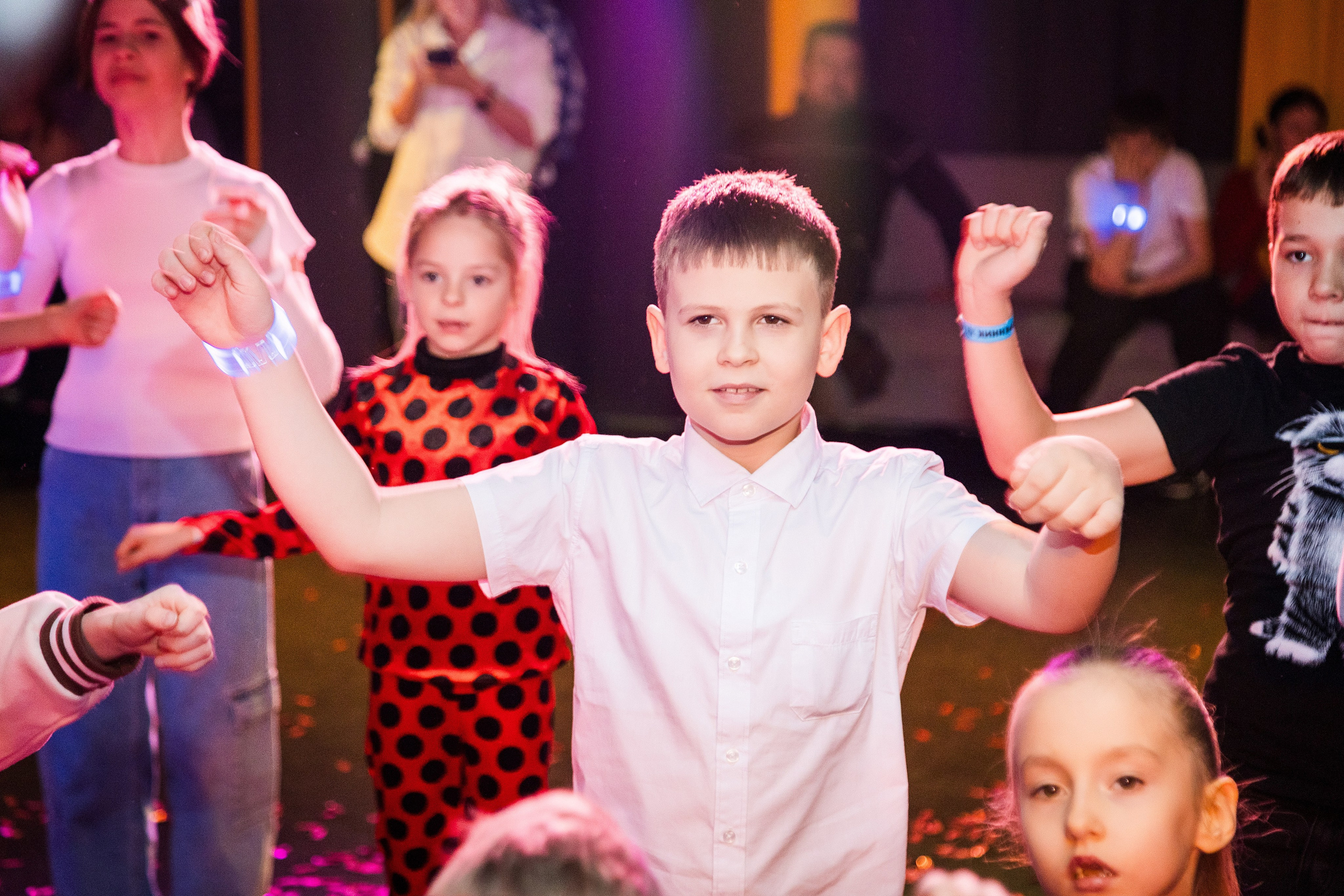 Новогодние утренники. Детский фотограф видеограф в Хабаровске Михаил Орлов