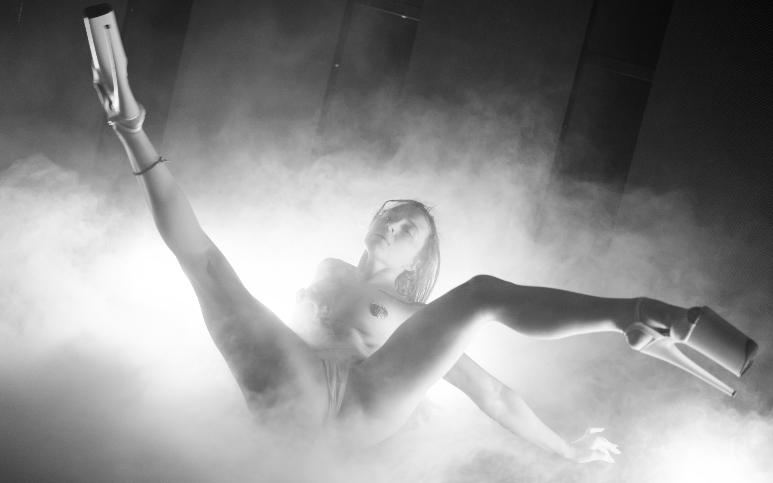 Pole dance. Oborin Sergey — портретный и свадебный фотограф