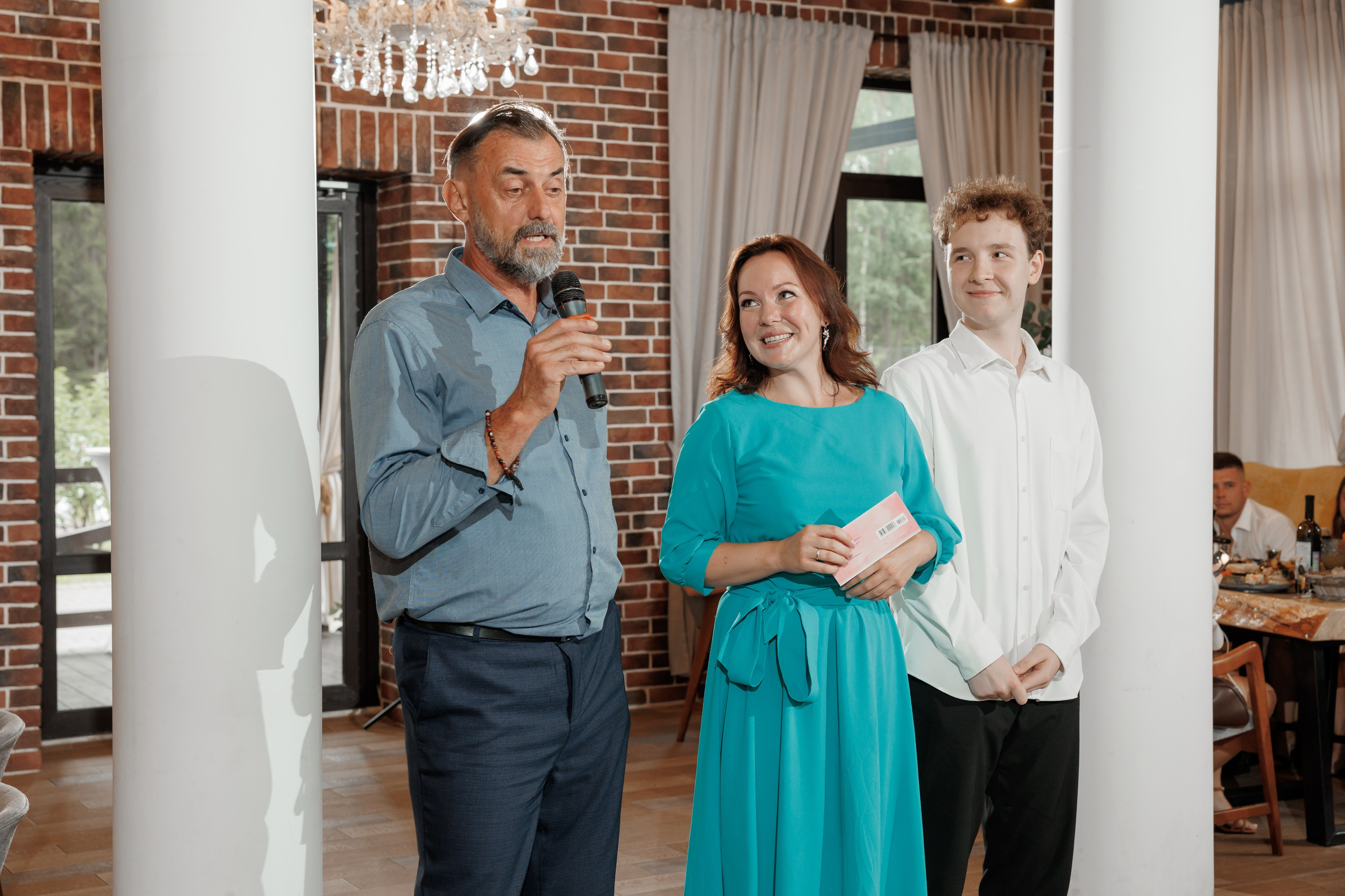 Полина и Дмитрий, загородный клуб «Барин», ЗАГС в г. Пушкино. Свадебный и репортажный фотограф (Москва, Королев и другие)