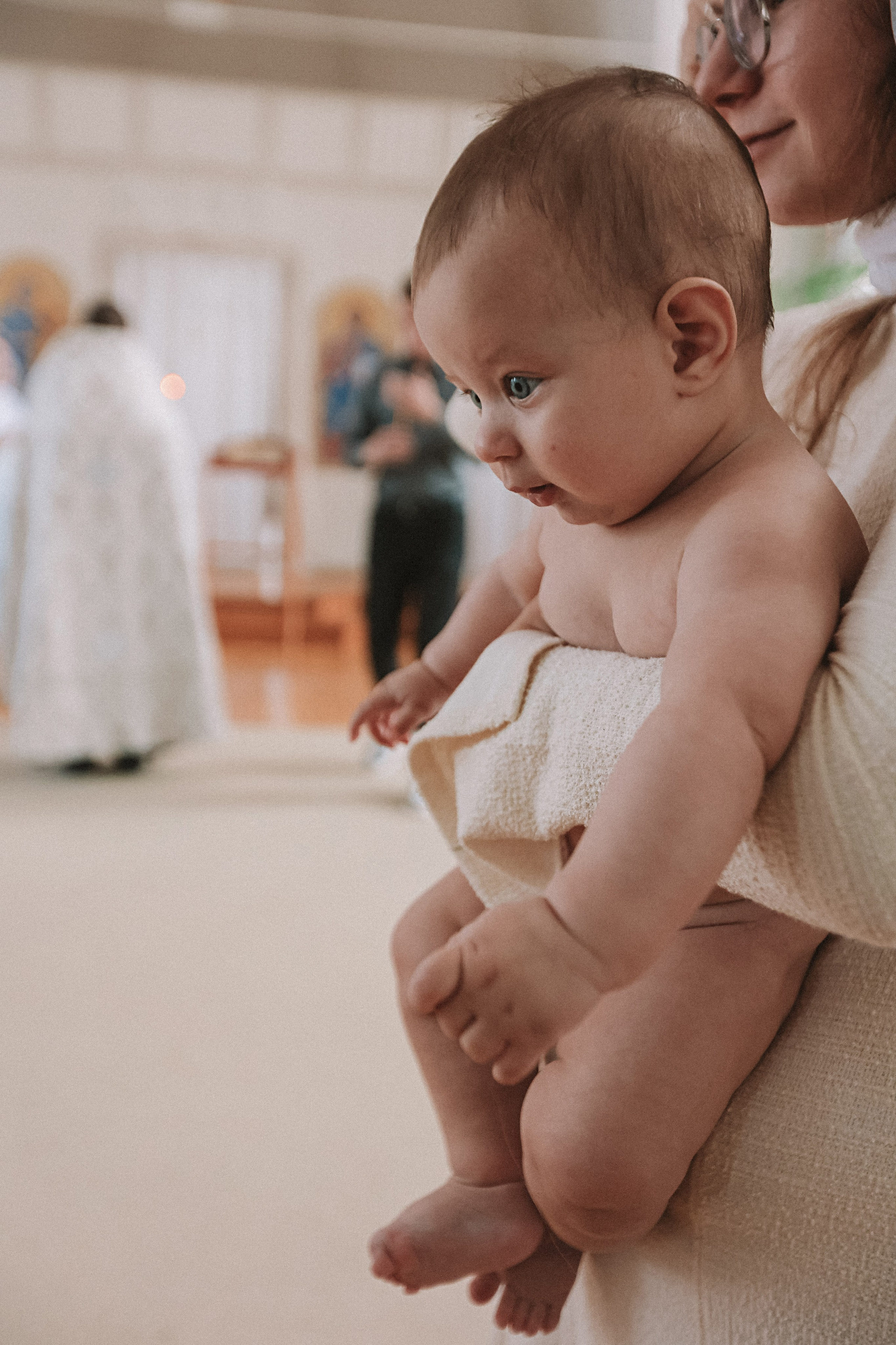 Крещение церковь около моста влюбленных. Семейный фотограф Тюмень, фотограф на роды Салмина Мария