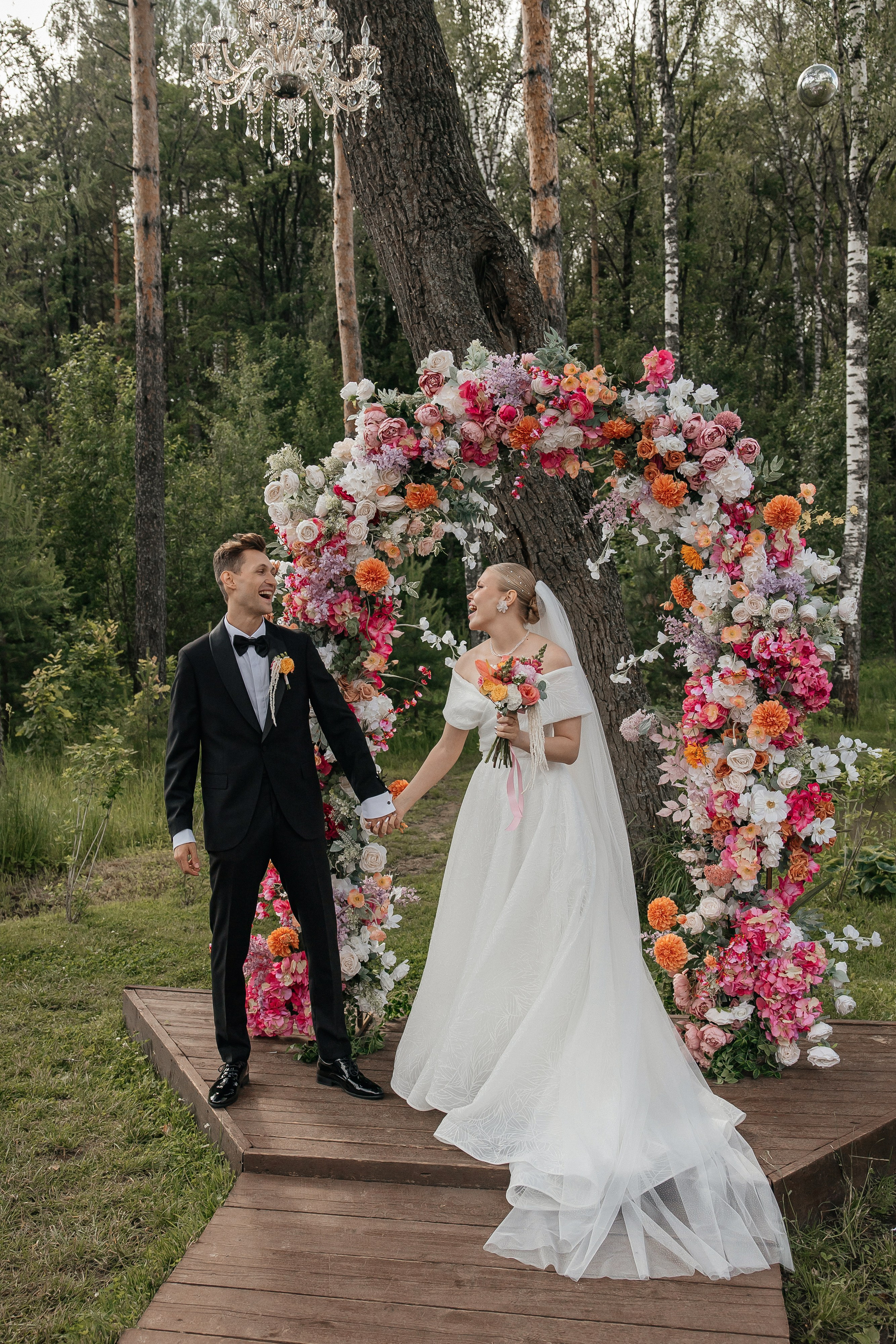 Выездная церемония на свадебной площадке house for wedding Дом у озера