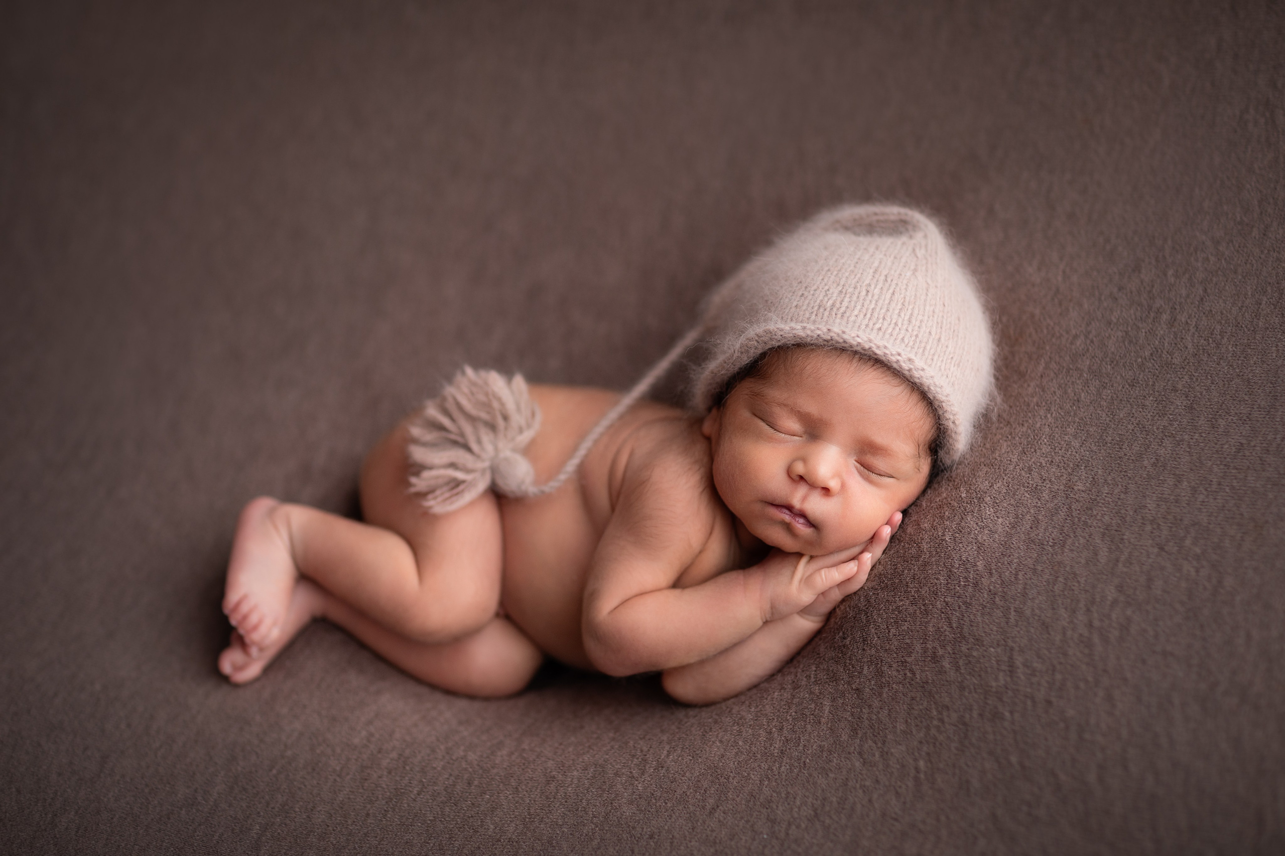 PH @anna_molodykh_newborn.almaty. Retoucher Aleksmokh