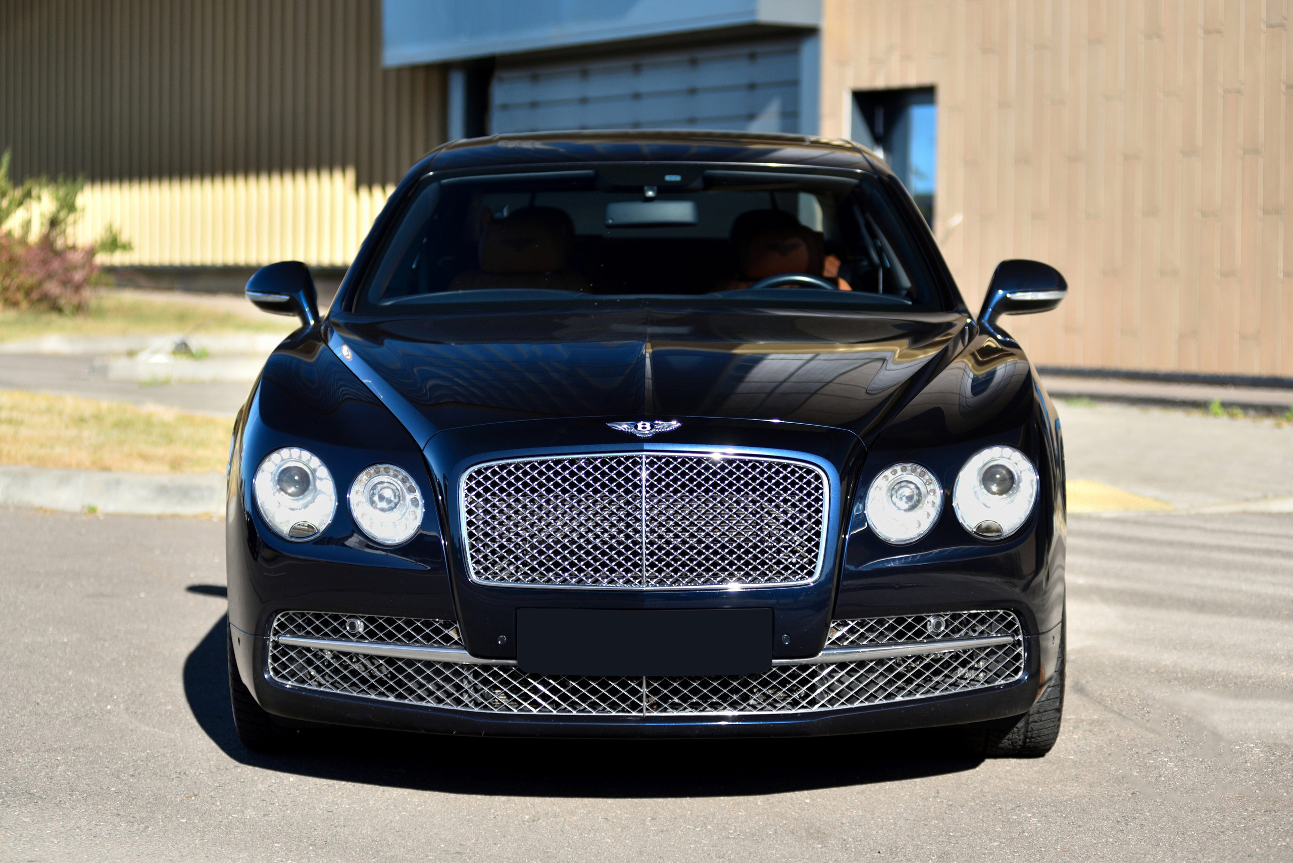 Bentle Continental GT 6.0. Автомобильный и интерьерный фотограф в Минске Александр Тагаев