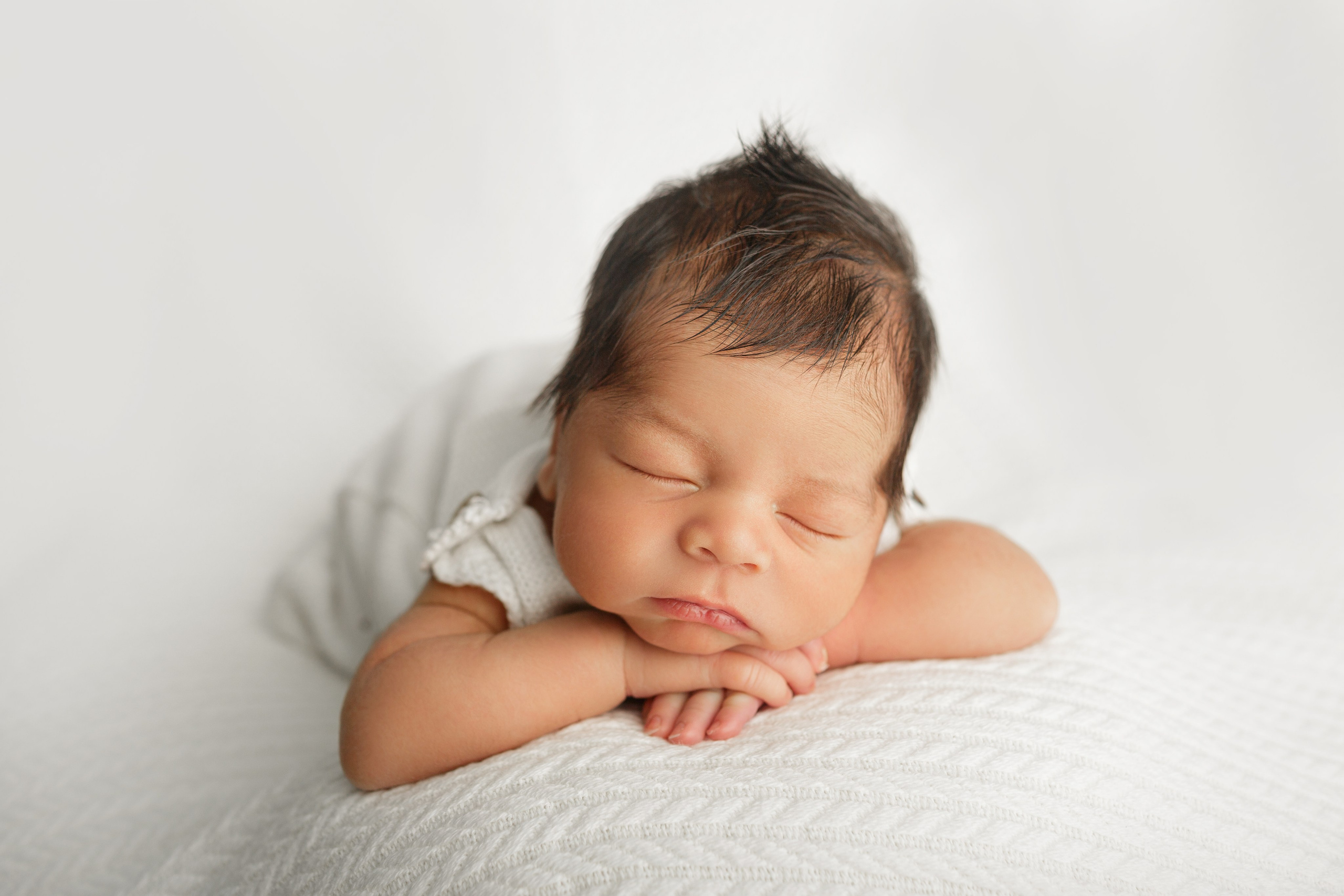 Фотосессия новорождённых. Фотограф Беременности и Новорождённых в Кемерово