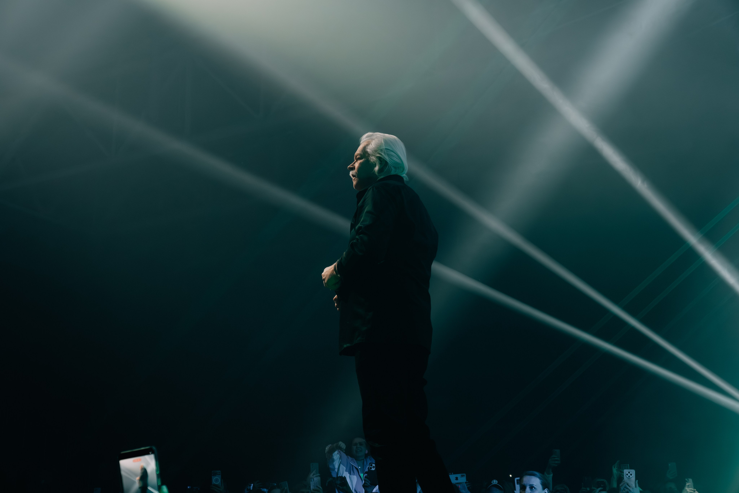 Дискотека 90-х. ОБЪЕКТИВно, он хорош | фото- и видеосъёмка в Брянске | Миша Напреенко