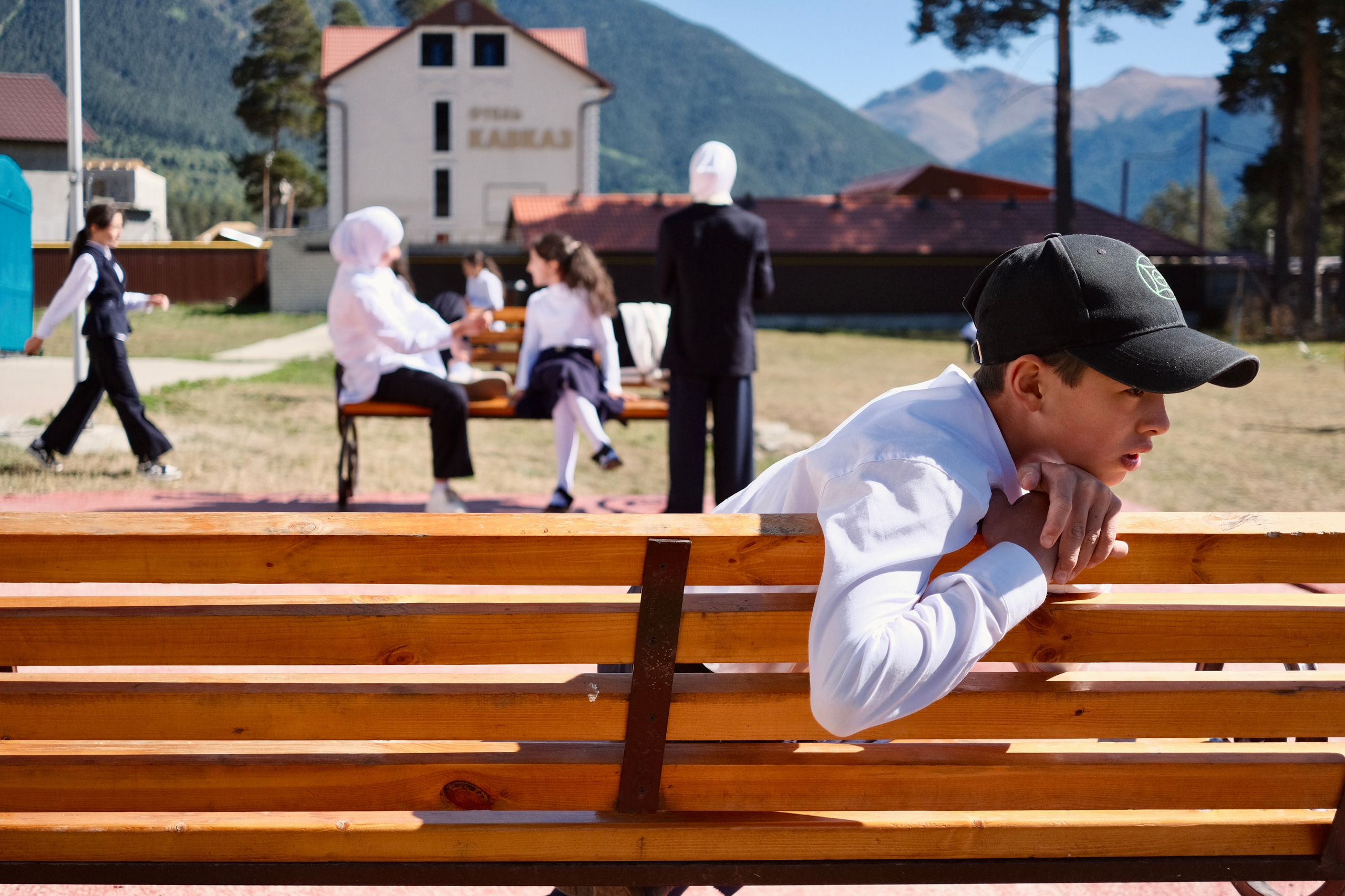 Средняя школа с. Архыз, Карачаево-Черкессия. Фотограф Евгений Андреев