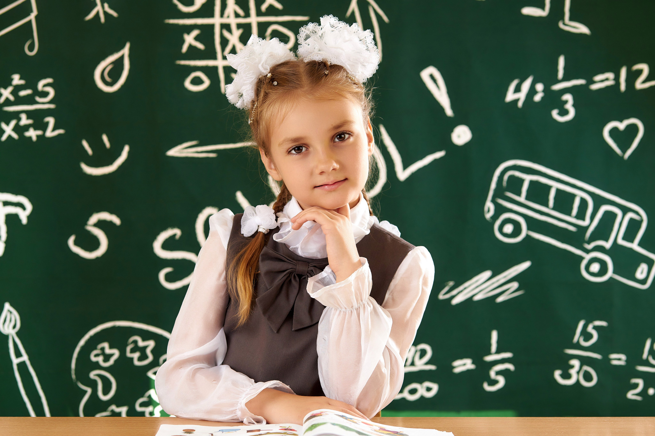 Средние портреты. Школьный фотограф Леонова Наталия