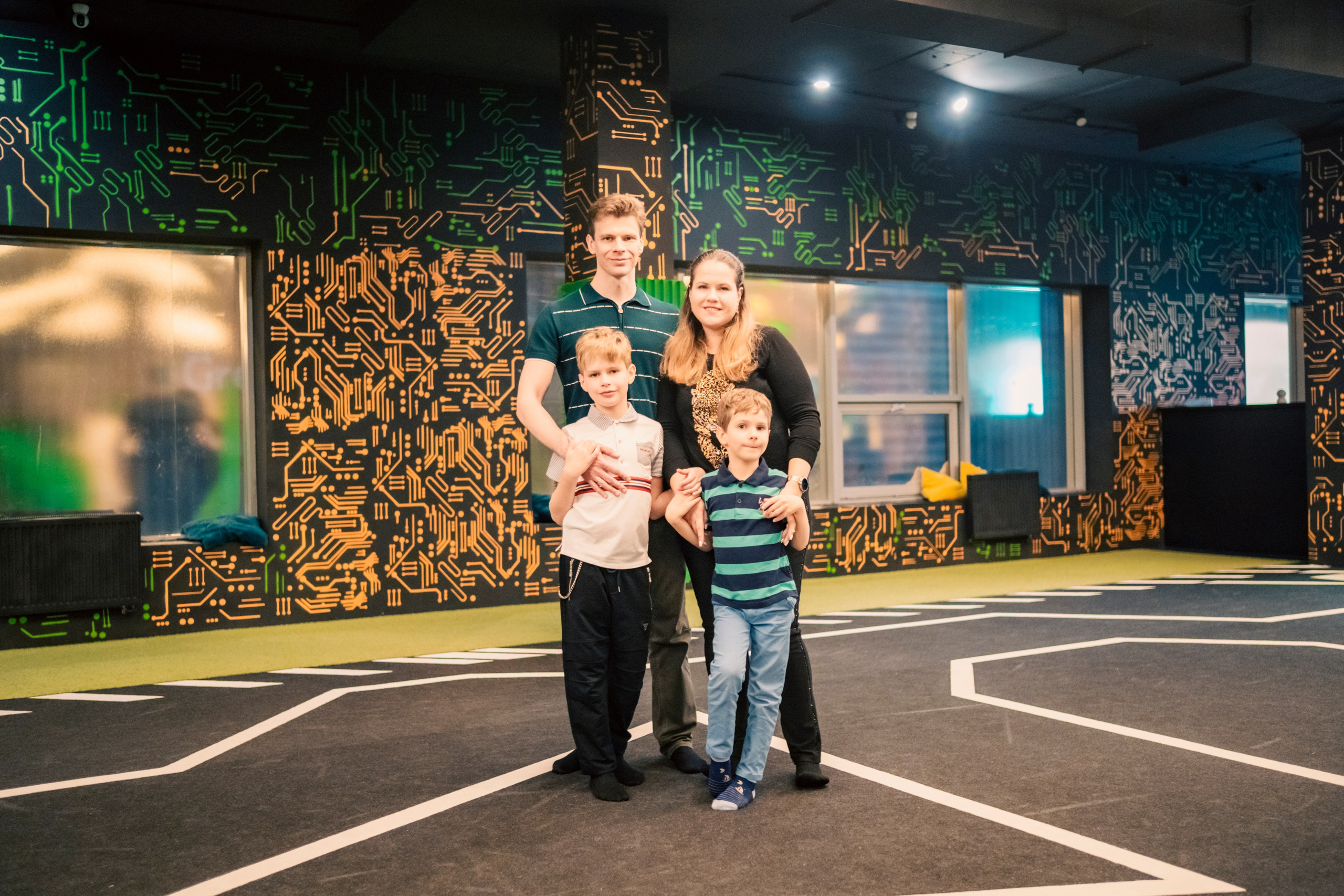 VR April-May. Felixtones