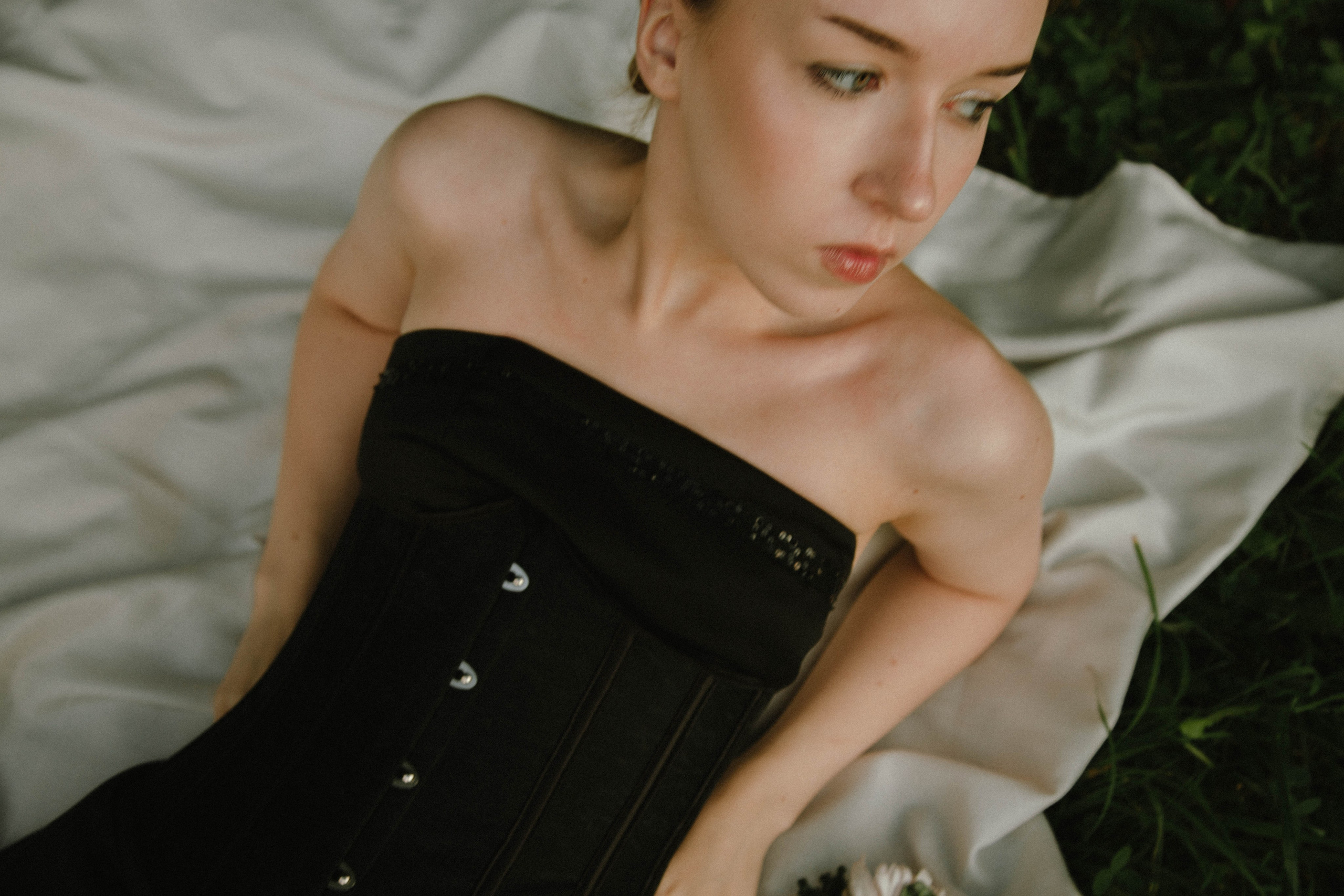 Black dress. DINA MOREVA photography