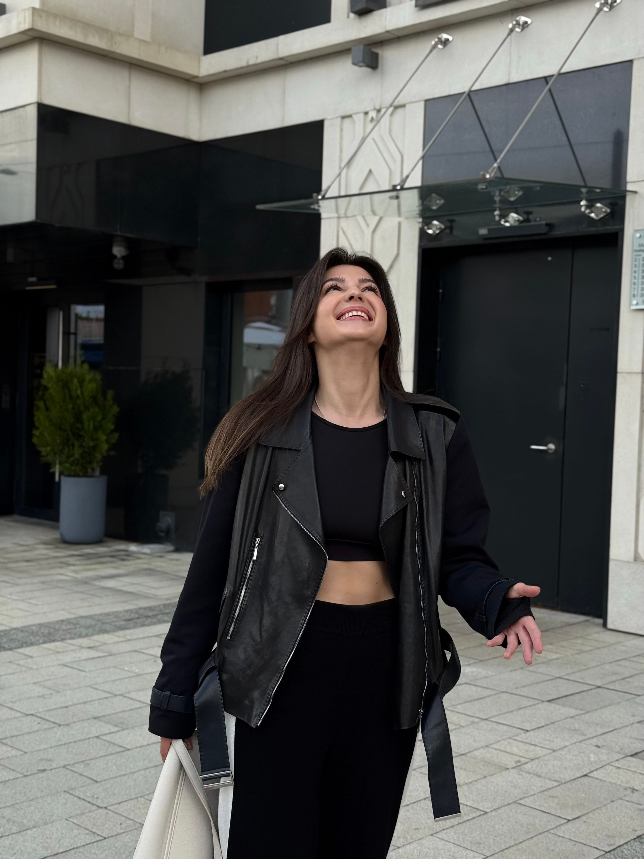 Риэлтор Натали. Фотограф и видеограф в Санкт-Петербурге Хромцова Людмила