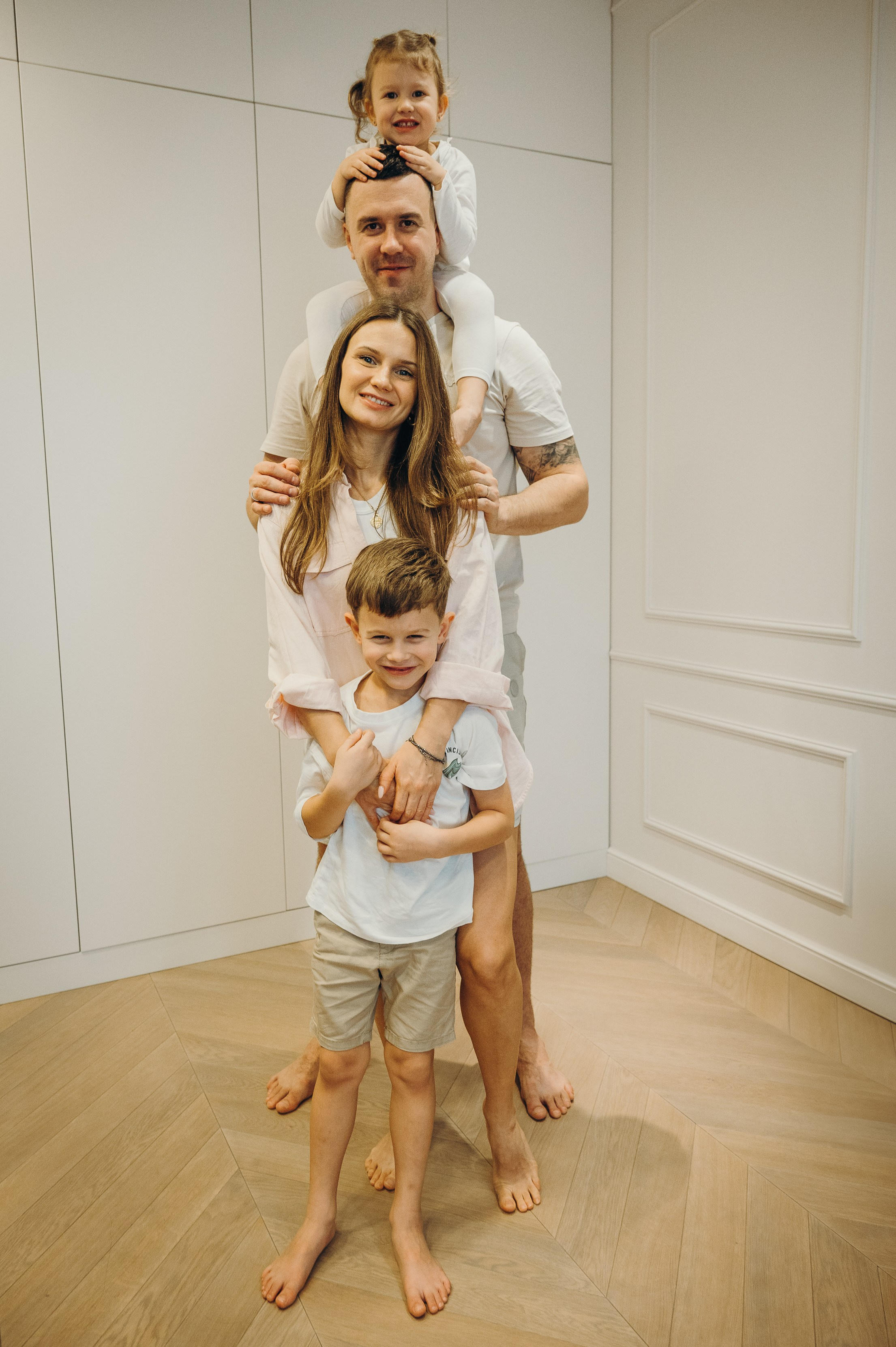 Эмоциональная семейная съёмка в квартире Москва Одинцово