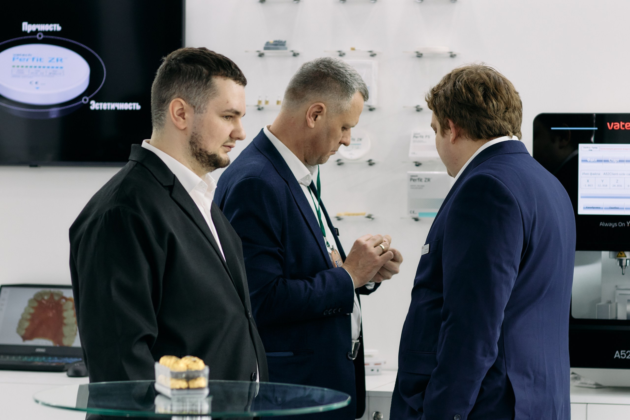 Дентал Салон 2026: Vatech. Свадебный и репортажный фотограф Дмитрий Кононенко