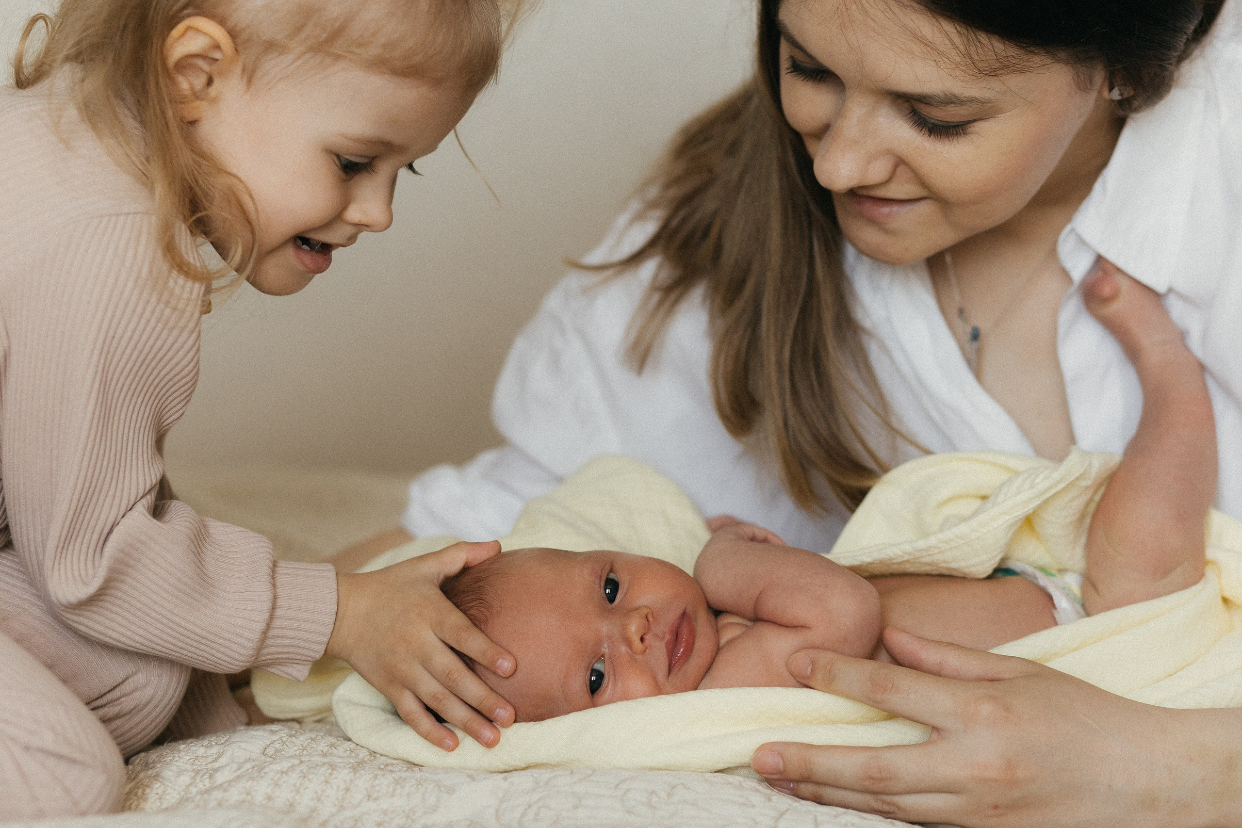 Наташа, Эд, Агния и Божена. Главная