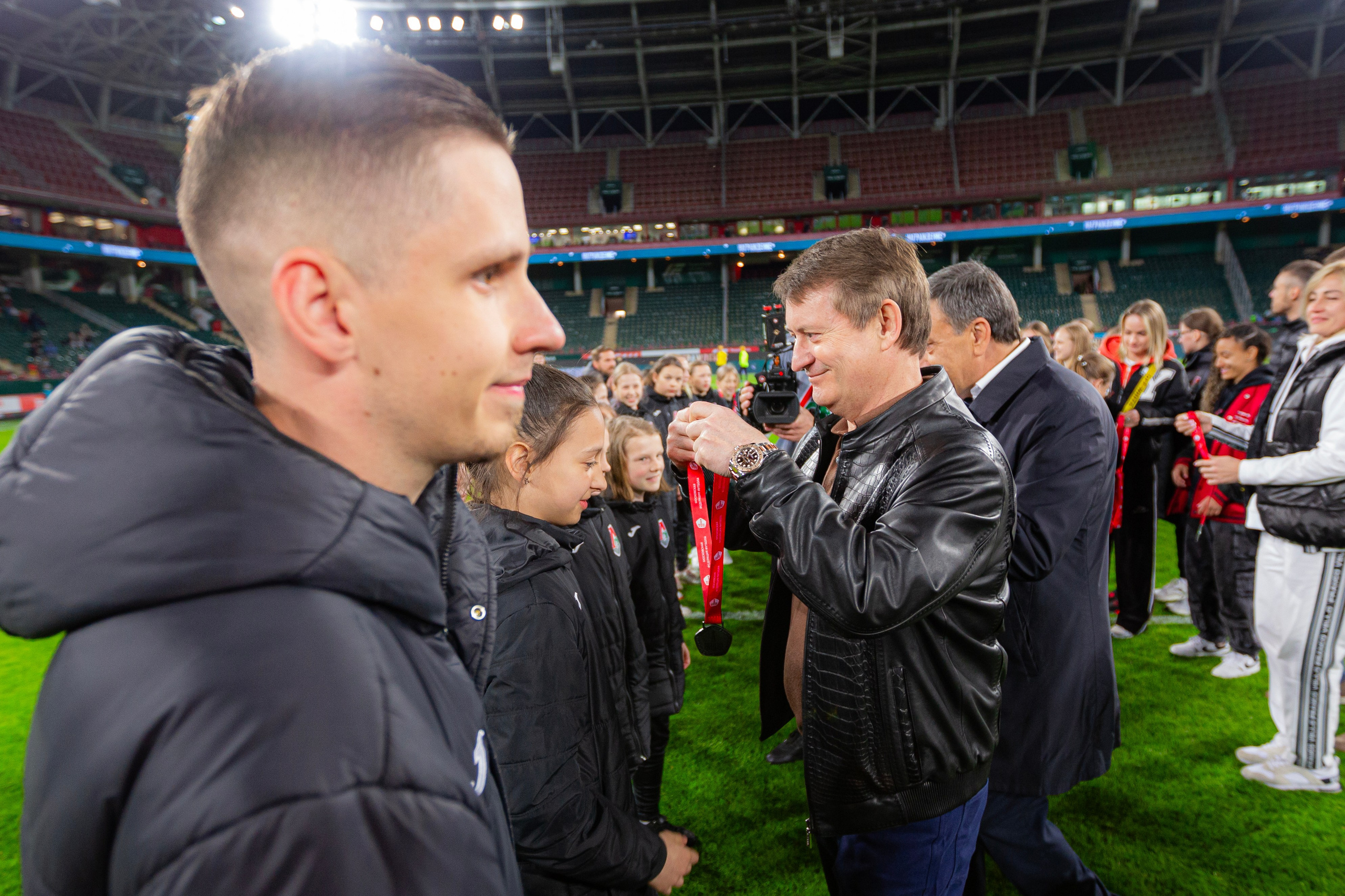 НАГРАЖДЕНИЕ ЖЕНСКОГО ОТДЕЛЕНИЯ АКАДЕМИИ ФК ЛОКОМОТИВ. Artem Zenin Photography