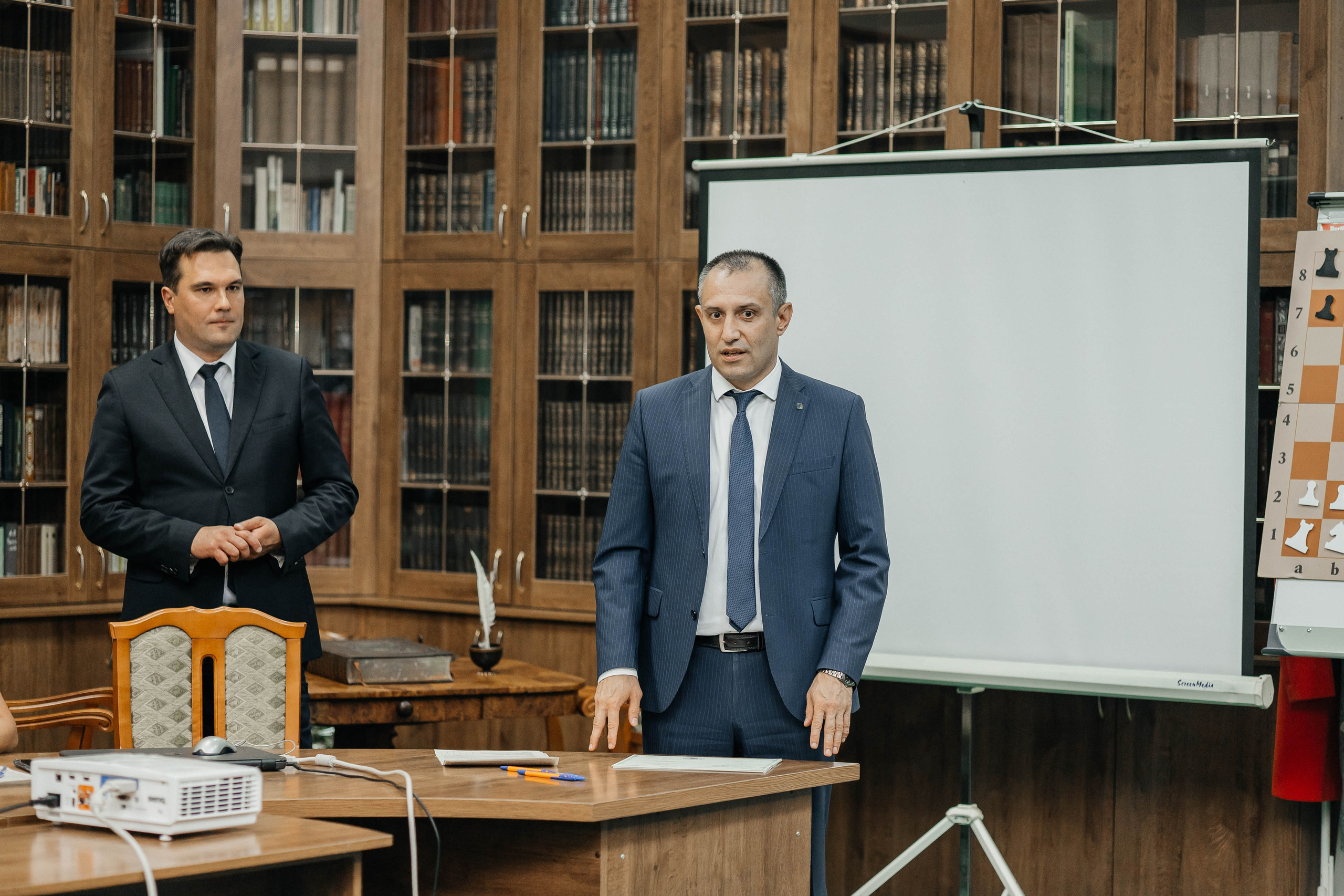 Награждение шахматной федерации