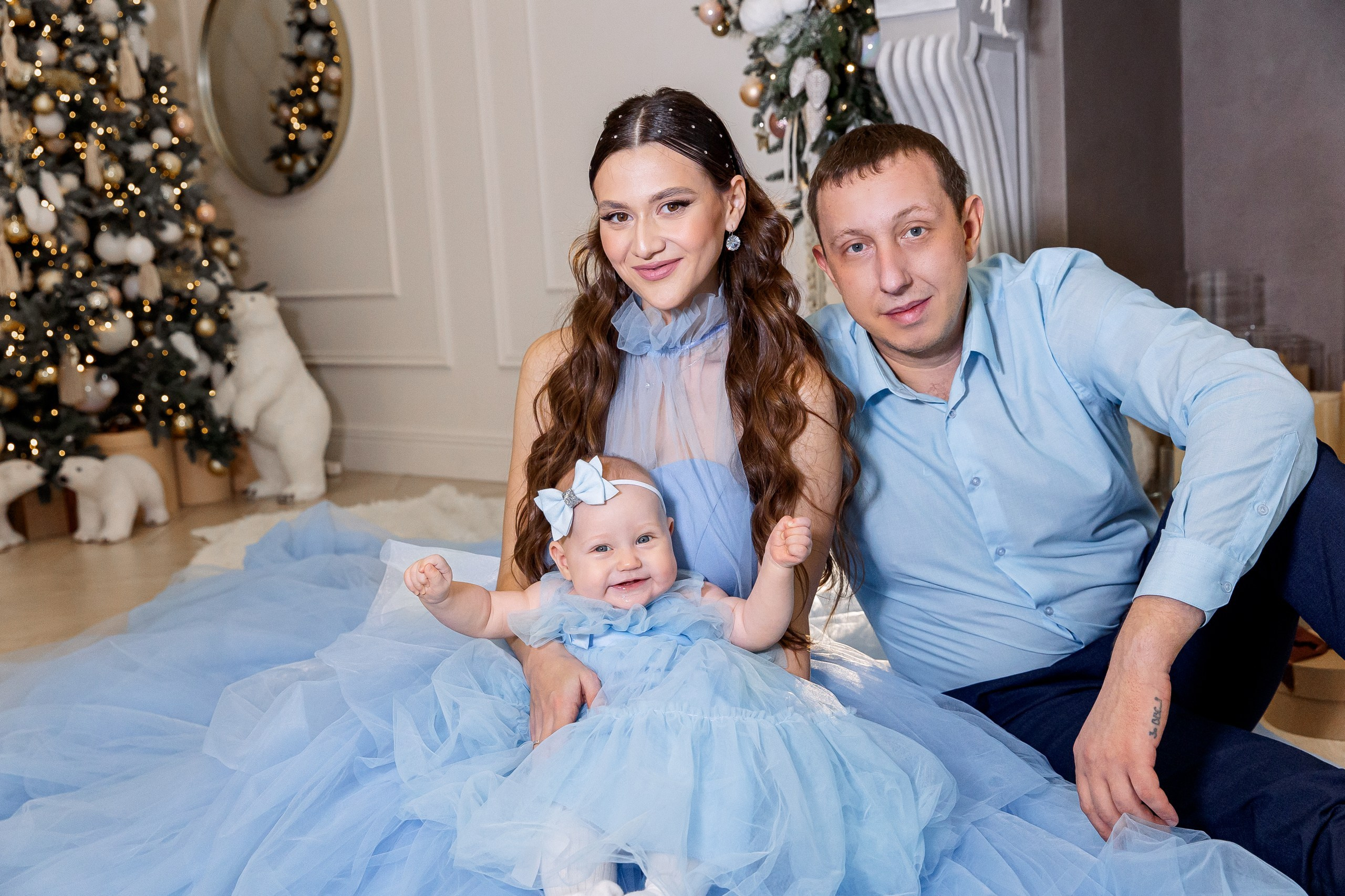 Вика с мужем и дочкой. Свадебный и семейный фотограф в Челябинске Юлия Ишимова