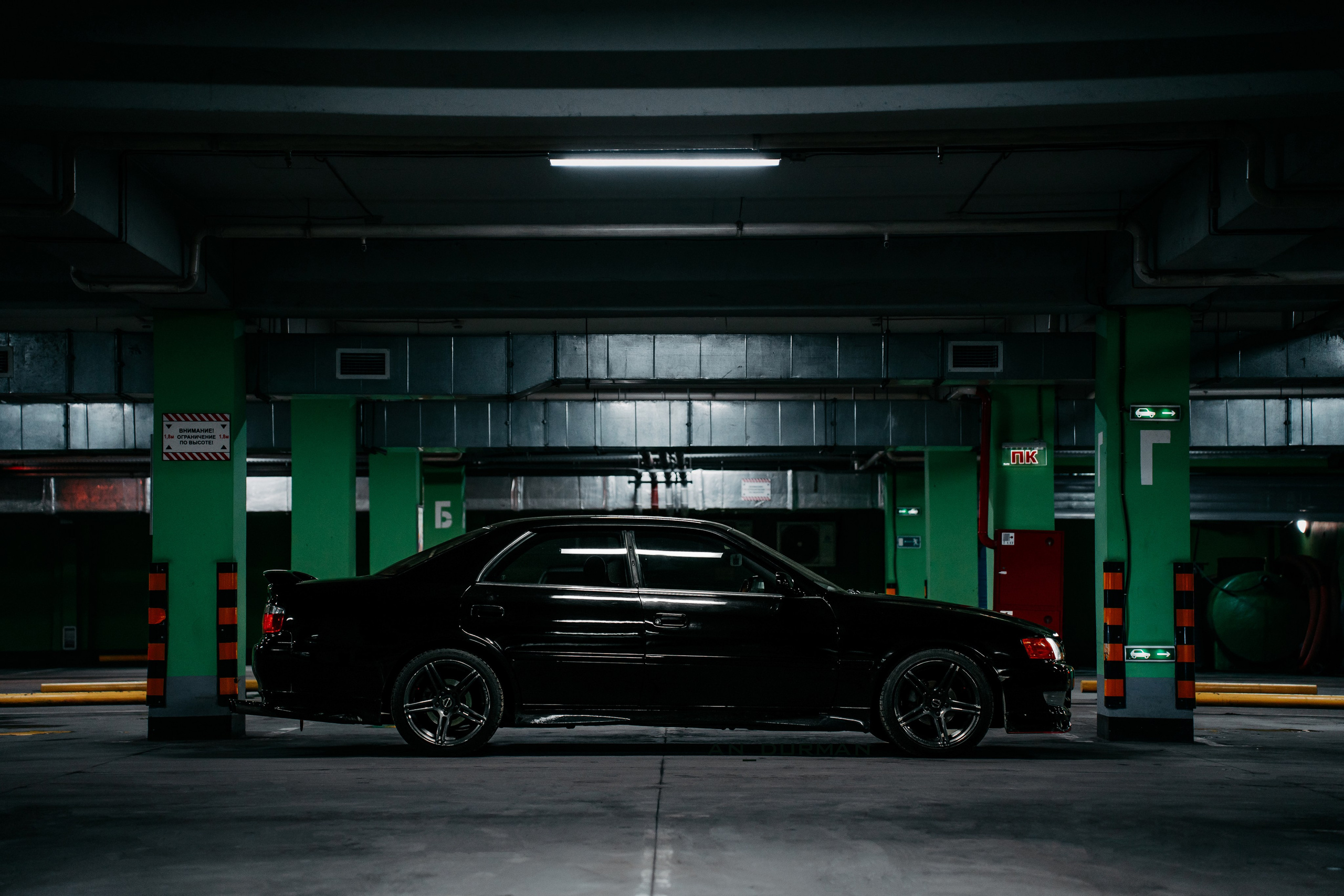 Toyota Chaser 25'. Фотограф, видеограф и пилот дрона на Байкале