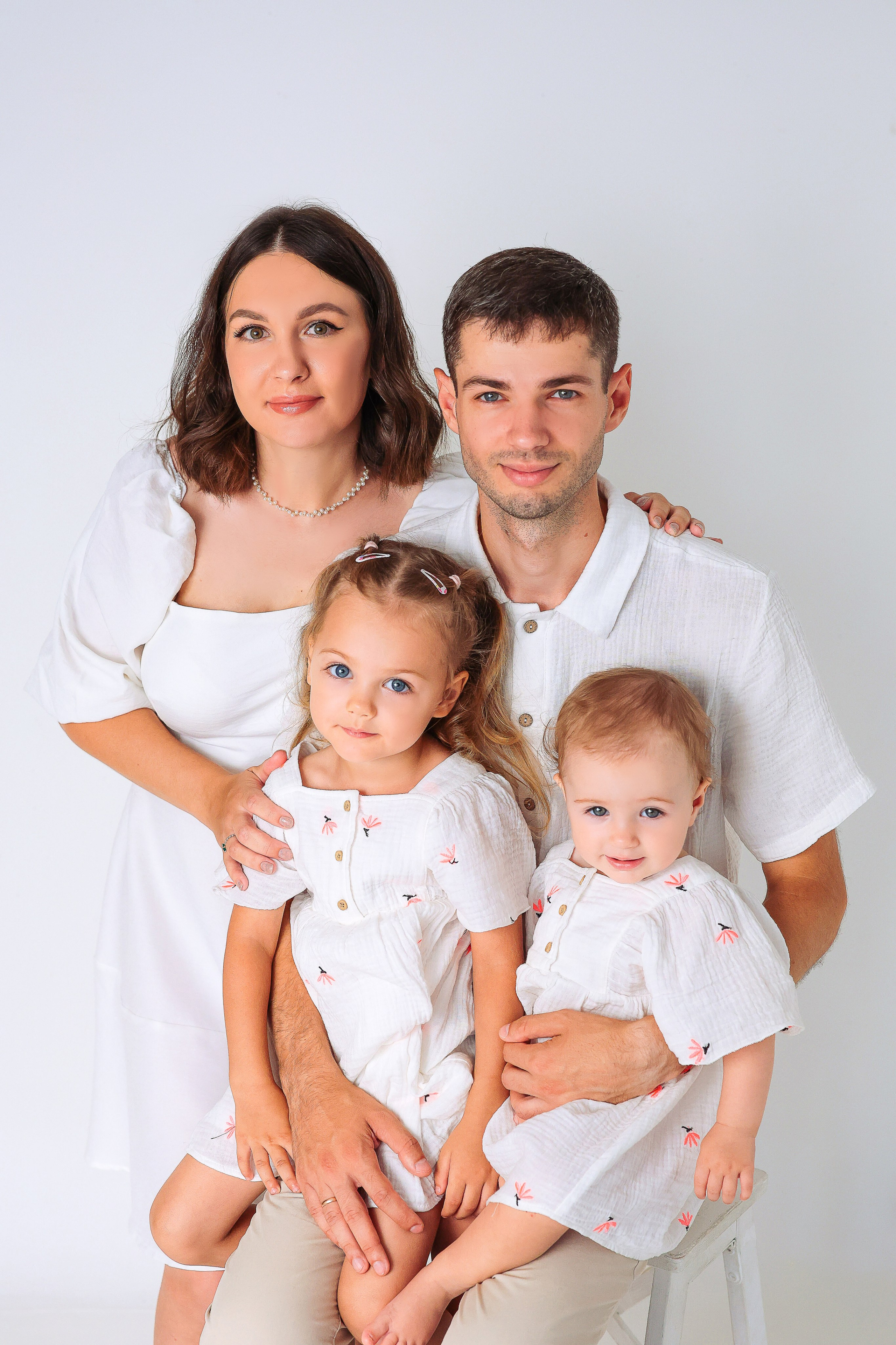 Малышки Антураж