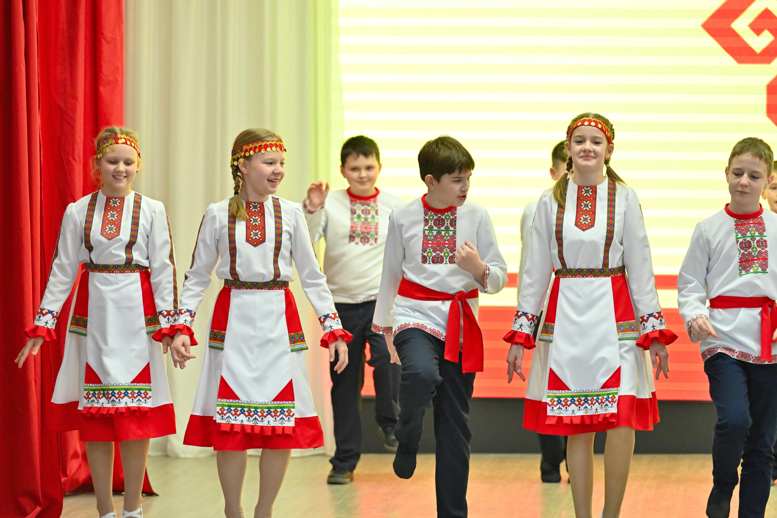 2025-11-21 День семьи 127. Снежинск фото Андрианов