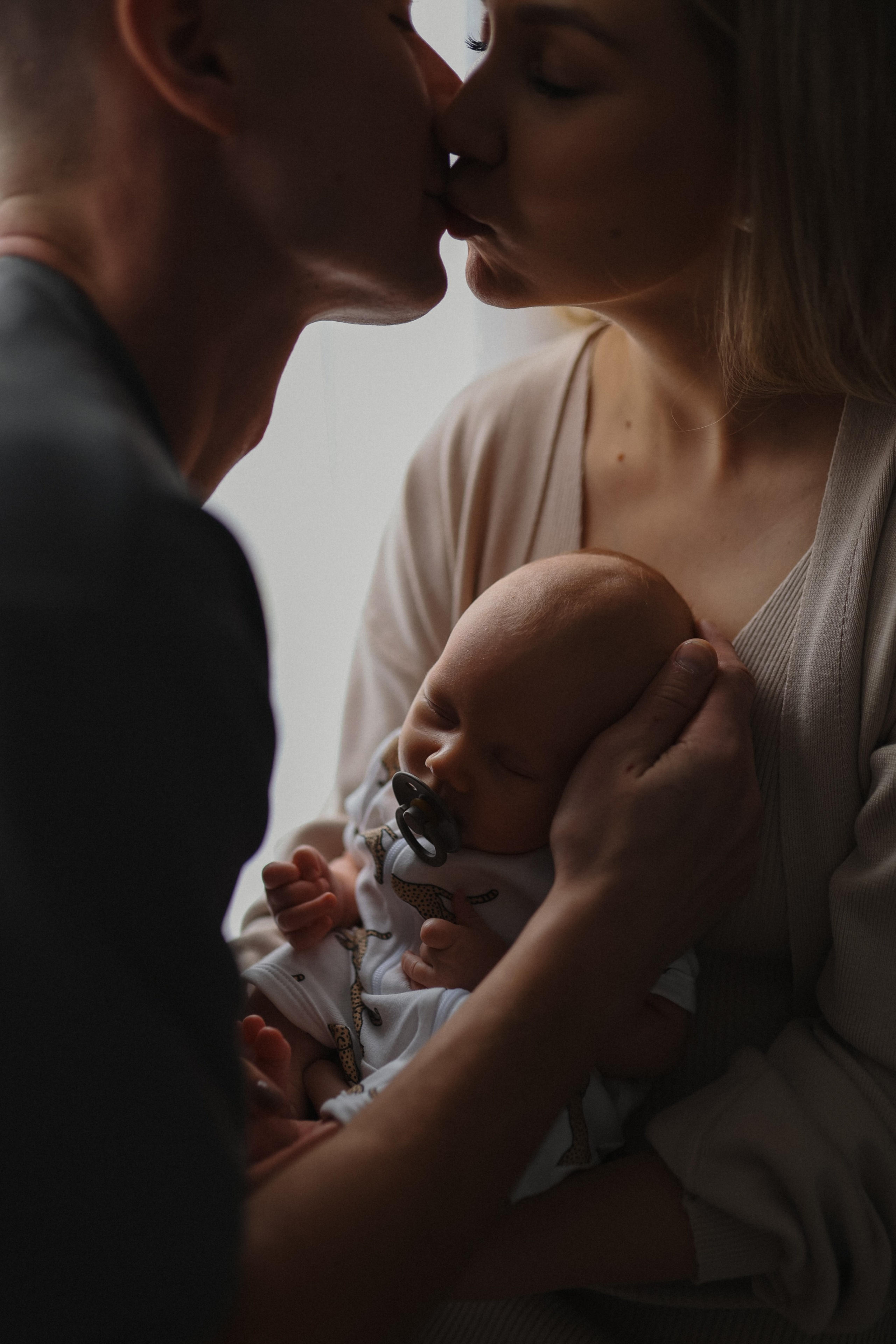 Лев🤎. Фотограф на роды в Санкт-Петербурге, семейный, нью-борн Алиса Хрекова