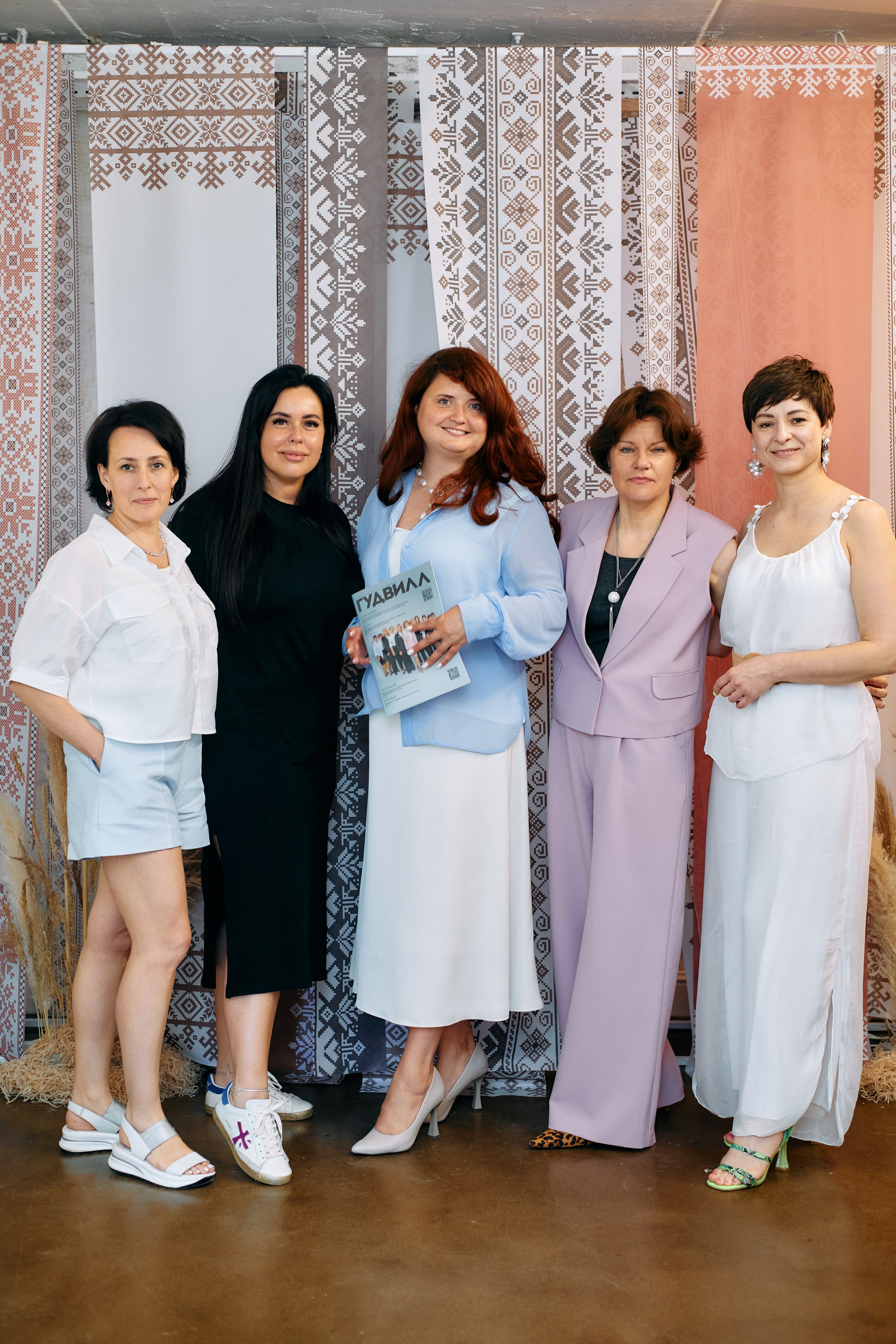 Деловой разговор «Перспективы инвестиций в 2024 году». Фотограф в Смоленске Ася Польшина