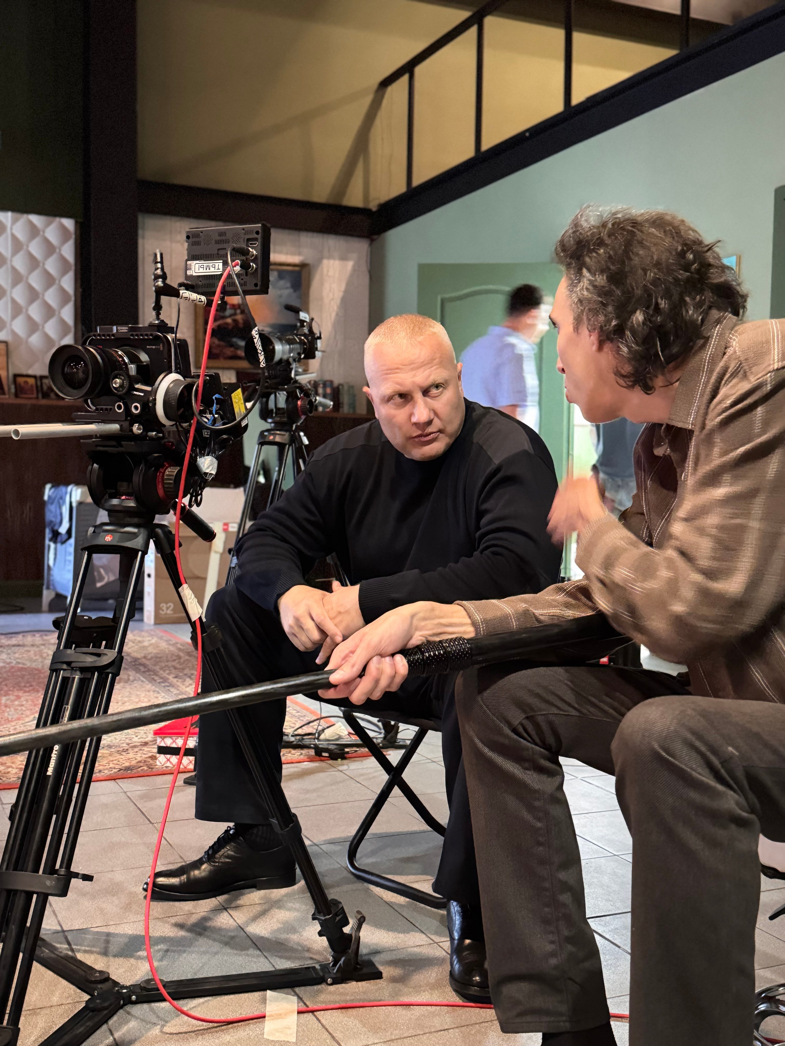 Режиссер Арсений Ганчуков, полный метр «Московские твари». Фотограф, оператор и рилсмейкер в Москве — Ася Палагута