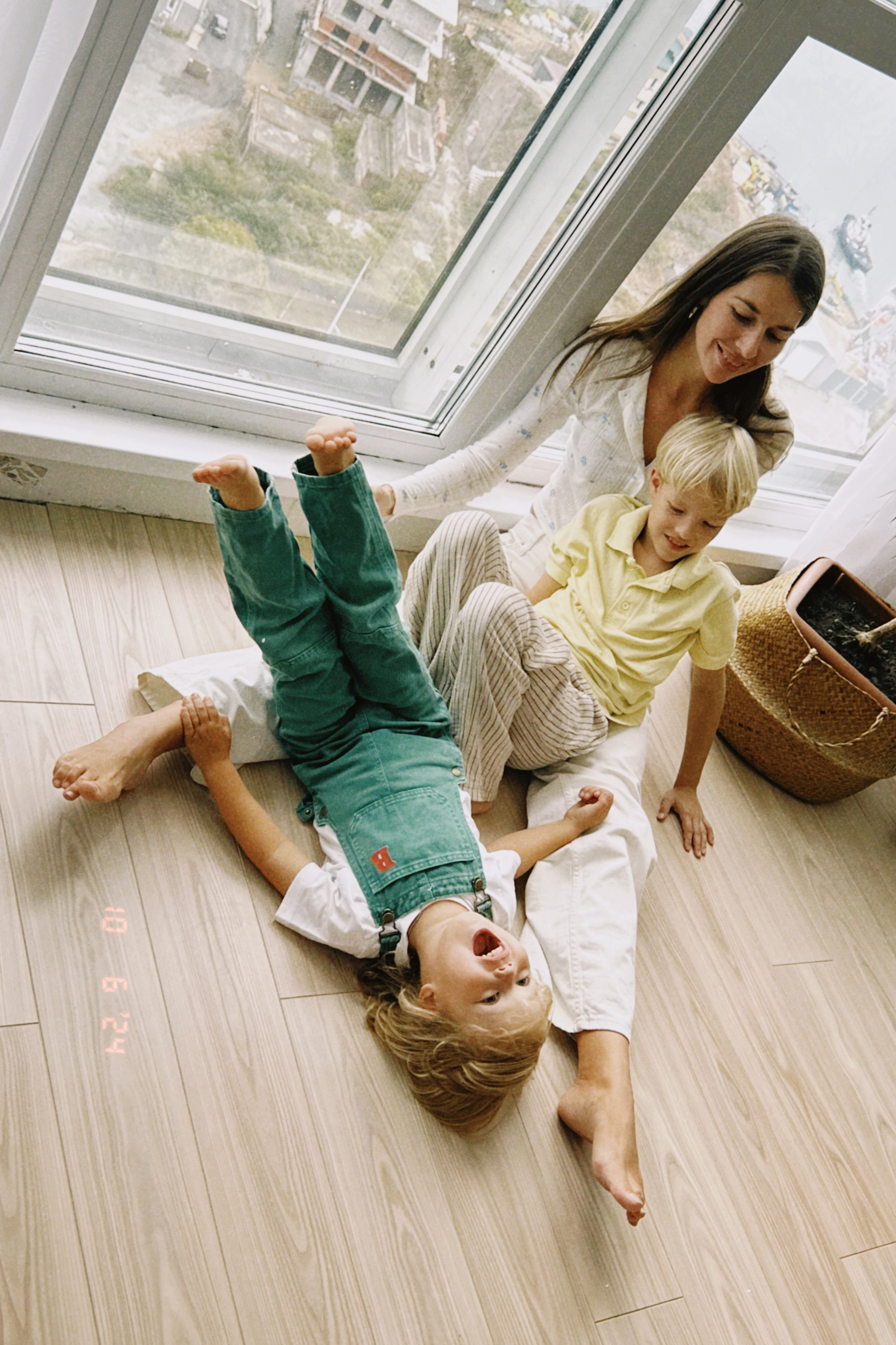 Домашняя репортажная фотоссесия. Портретный, свадебный, репортажный фотограф во Владивостоке Юлиана Джули Фокс