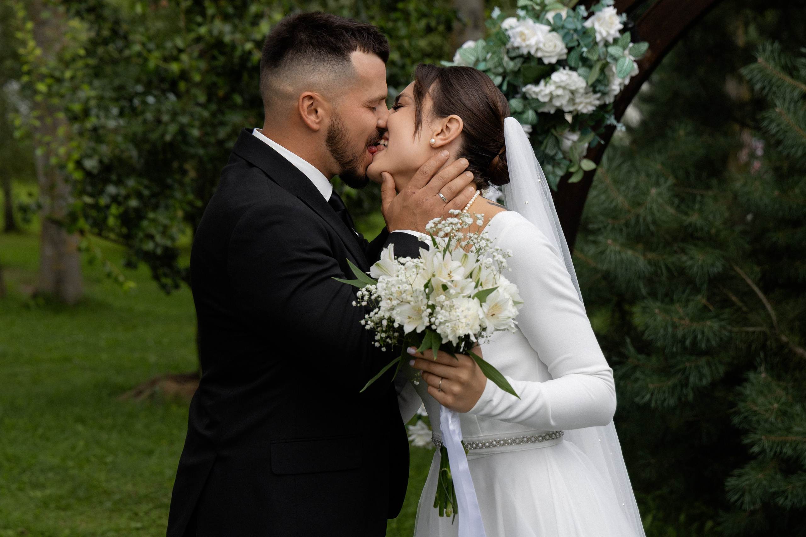 Свадебная фотосессия в агроусадьбе Лабодянка в Минске. Свадебный фотограф в Минске/Беларуси Сергей Спиридонов