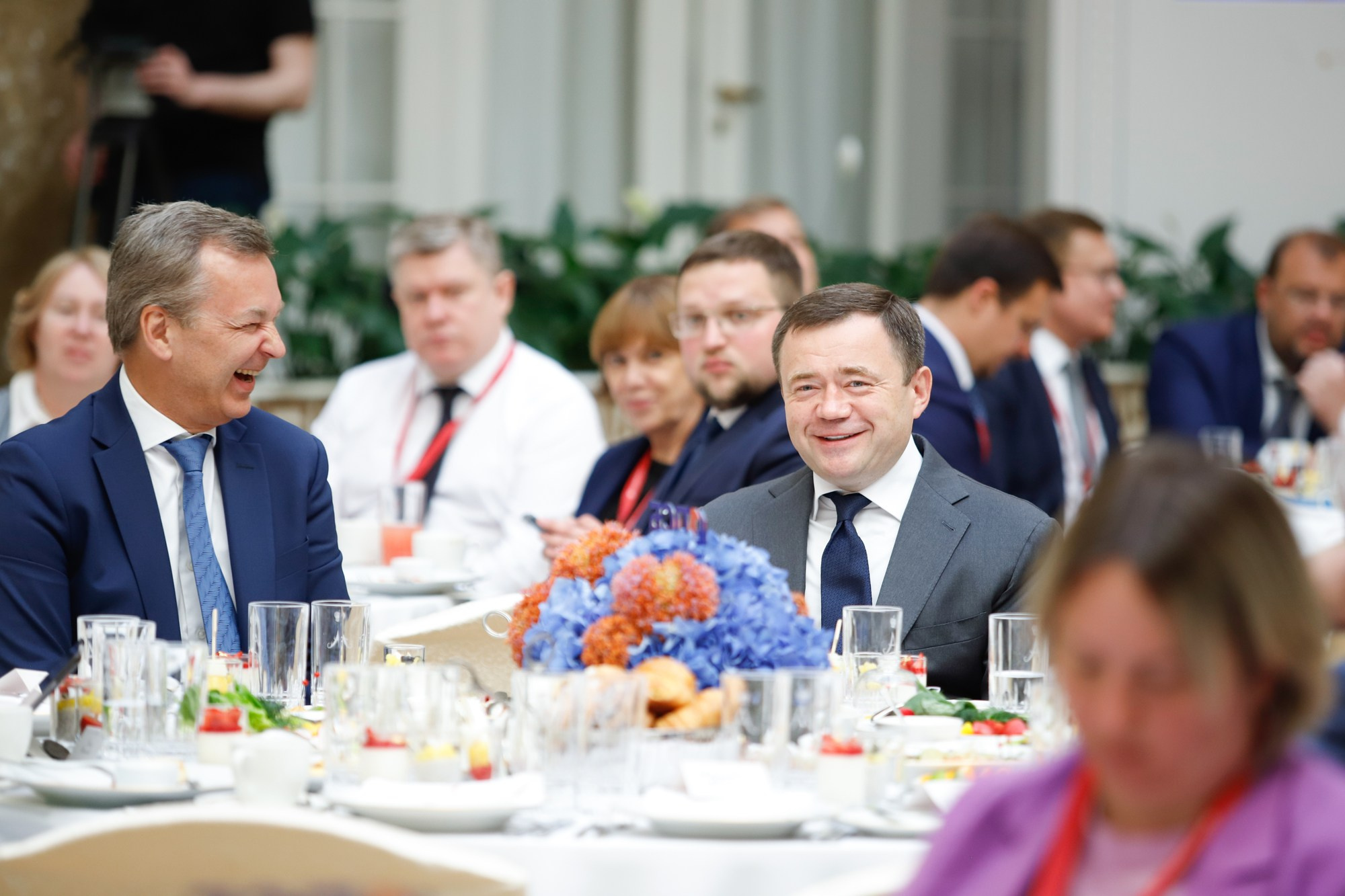 Бизнес-завтрак ПСБ в рамках ПМЭФ. Фотограф Дарья Попова