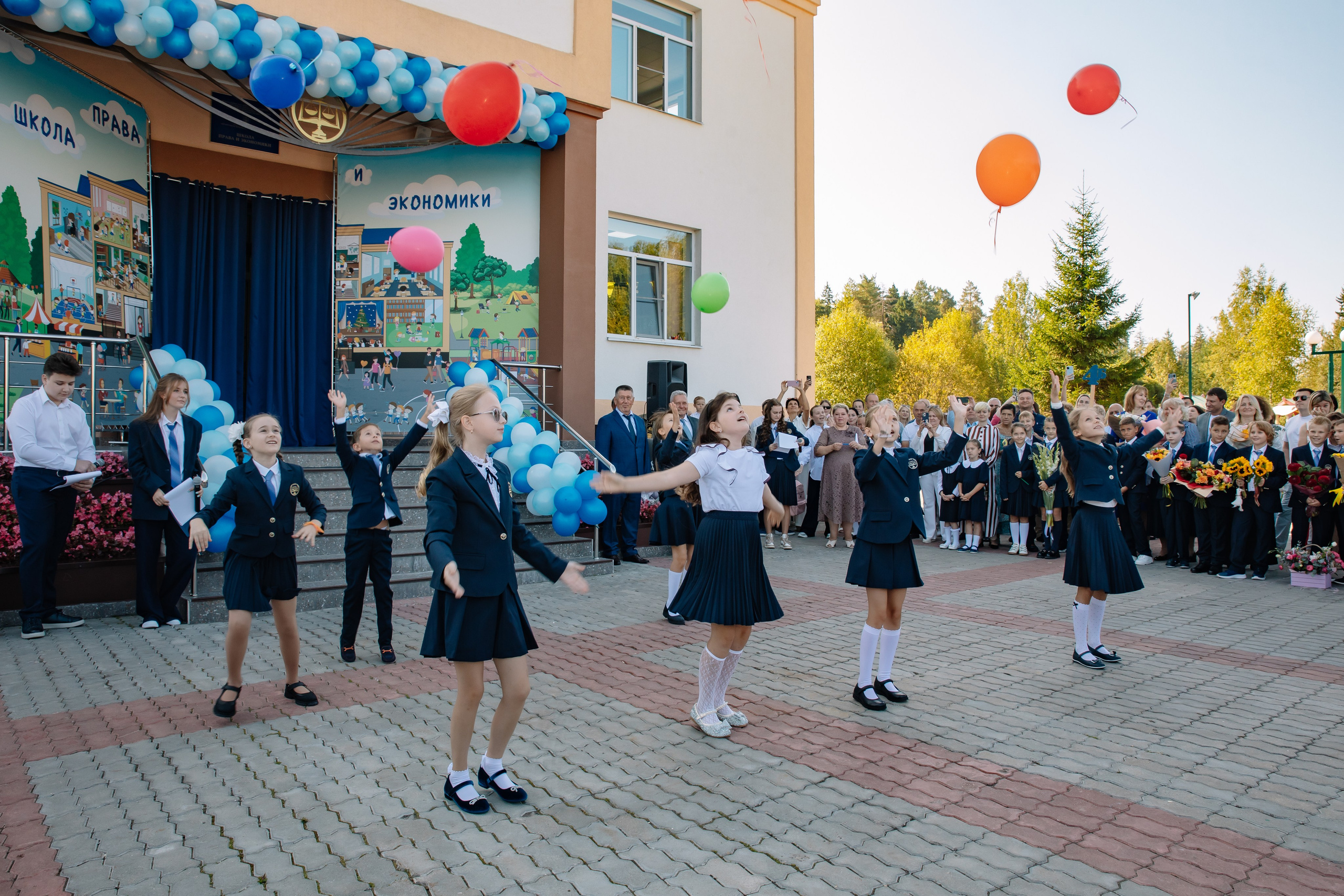 Линейка 1Б Школа Права и Экономики. Фотограф в Москве Яна Полосина