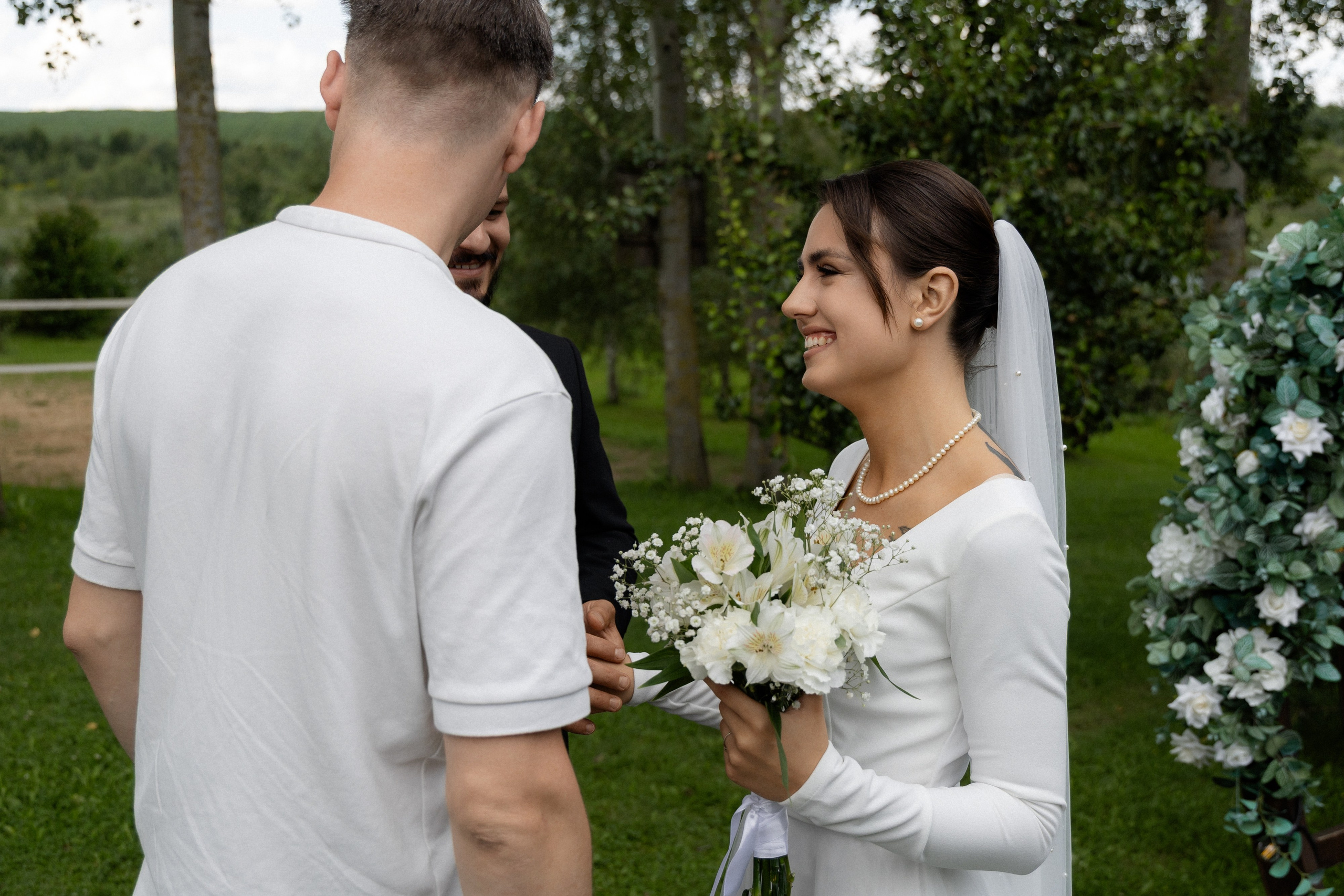 Свадебная фотосессия в агроусадьбе Лабодянка в Минске. Свадебный фотограф в Минске/Беларуси Сергей Спиридонов