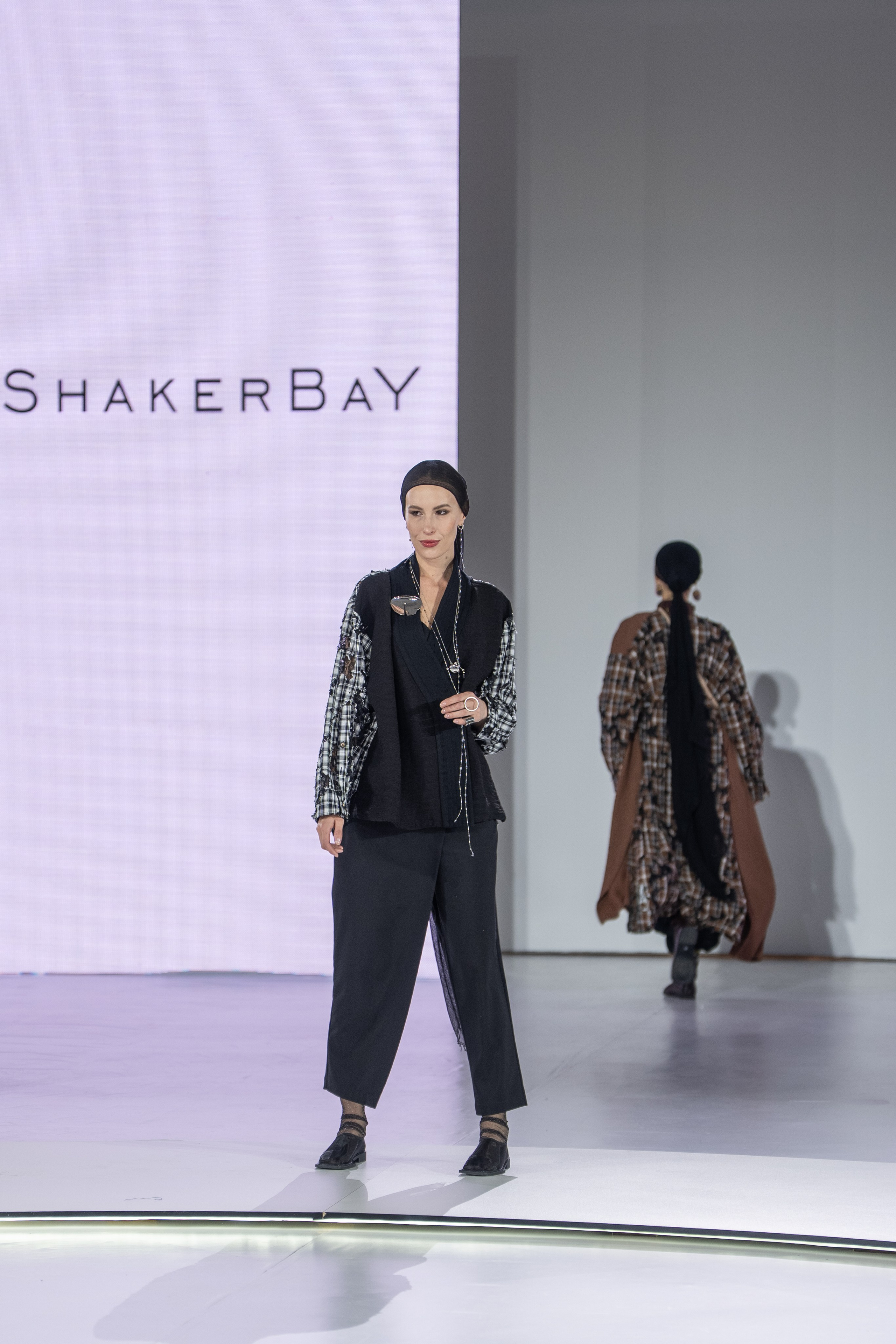 Дезайнер Shakerbay. Сайт Алматинского НЮ АРТ, будуар и фэшн фотографа Дениса Карпенко