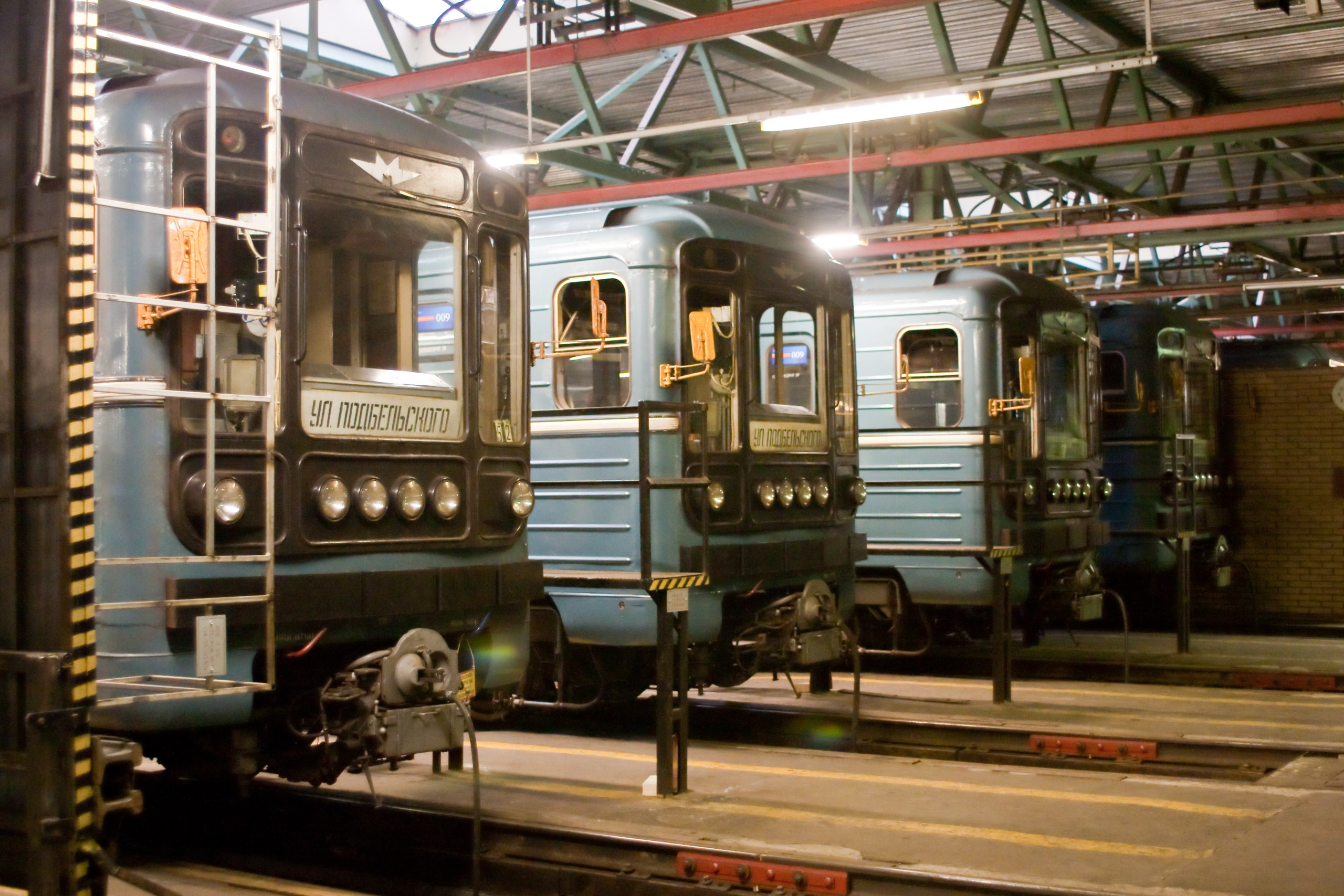 Место где чинят поезда. Электродепо «Черкизово», образца 2010 года. Илья Михачёв Фотограф ПРО людей