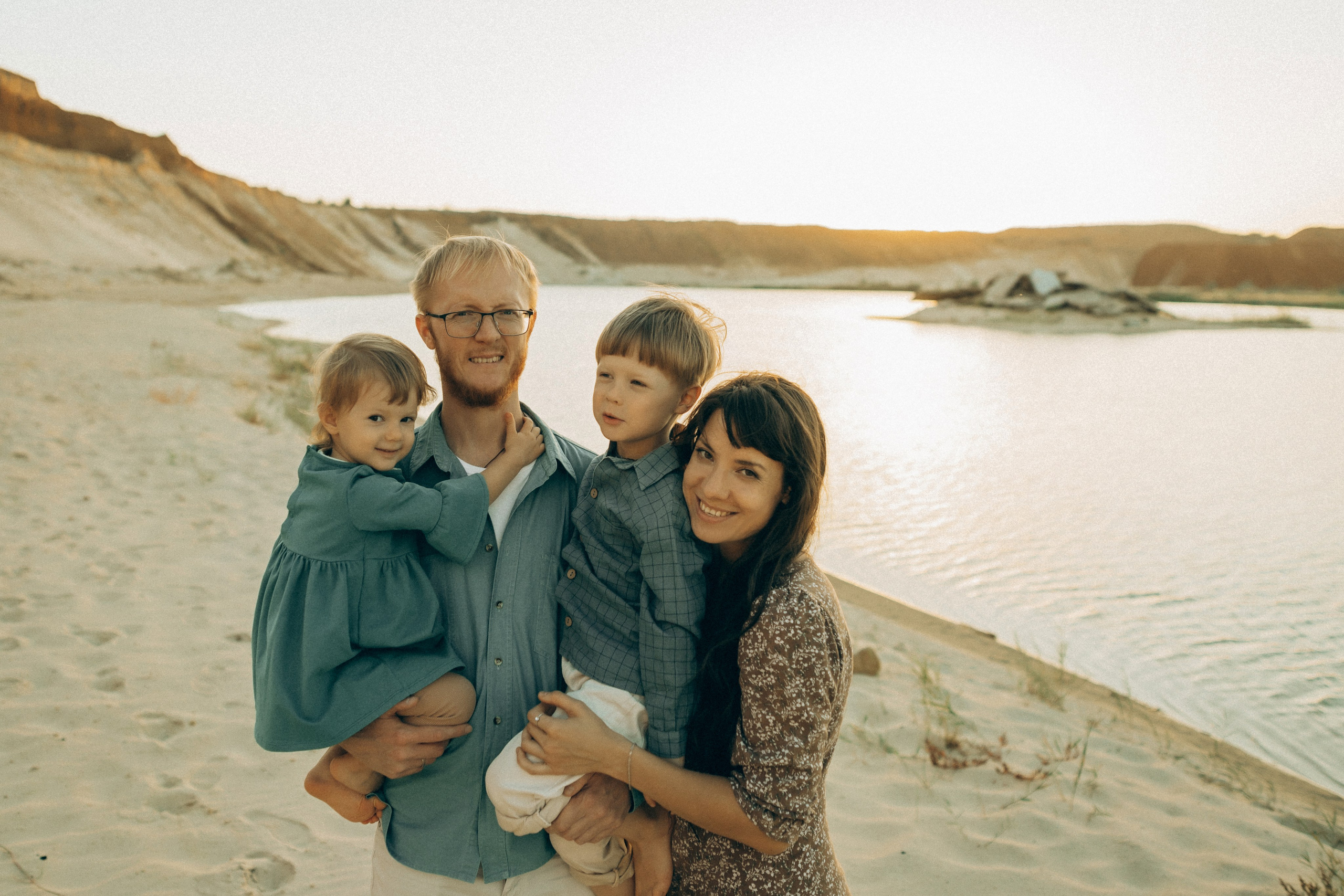 Антон, Наташа, Макс и Тая. Семейный фотограф и детский фотограф в Волгограде Алеся Бутакова — дет