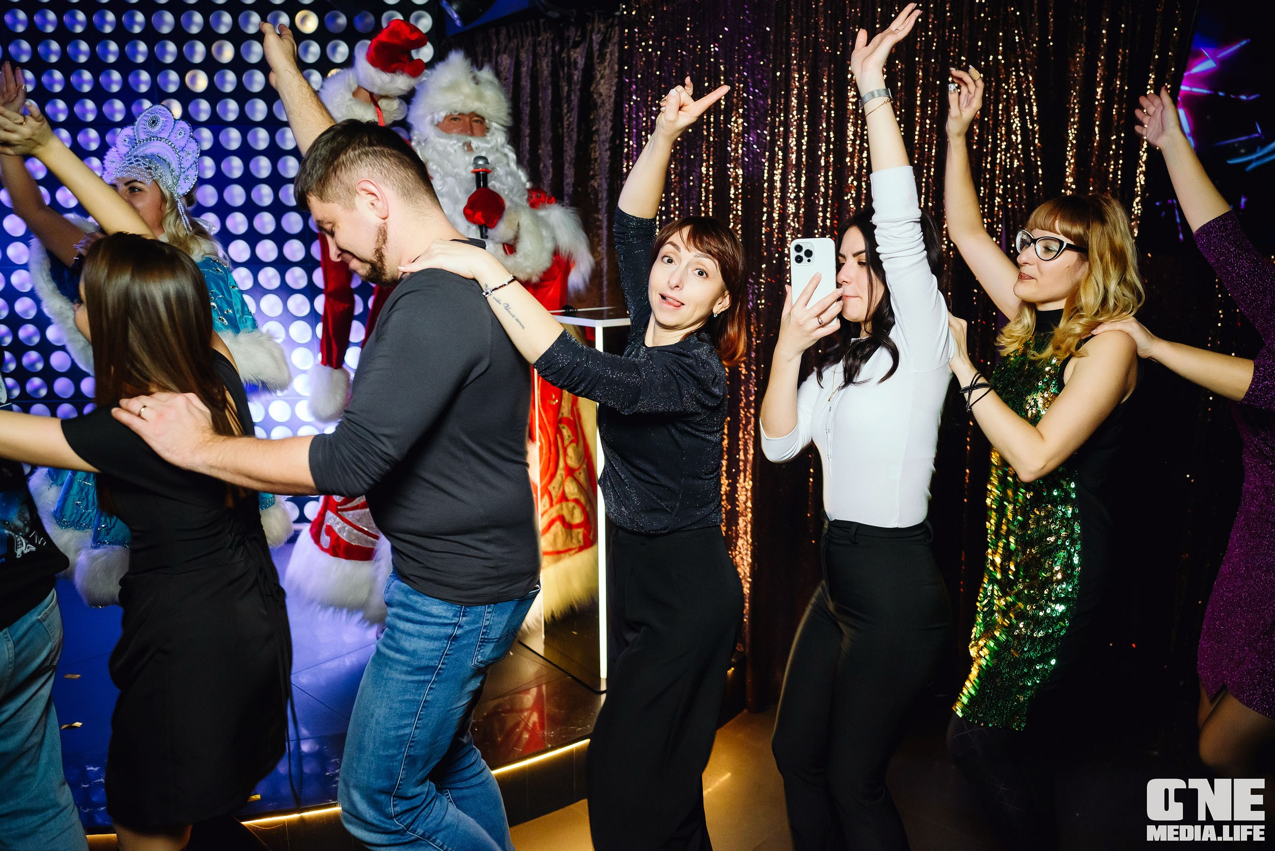 Репортаж из караоке-клуба Эйфория. One Media Life: фоторепортажи, фотоотчеты с мероприятий и заведений