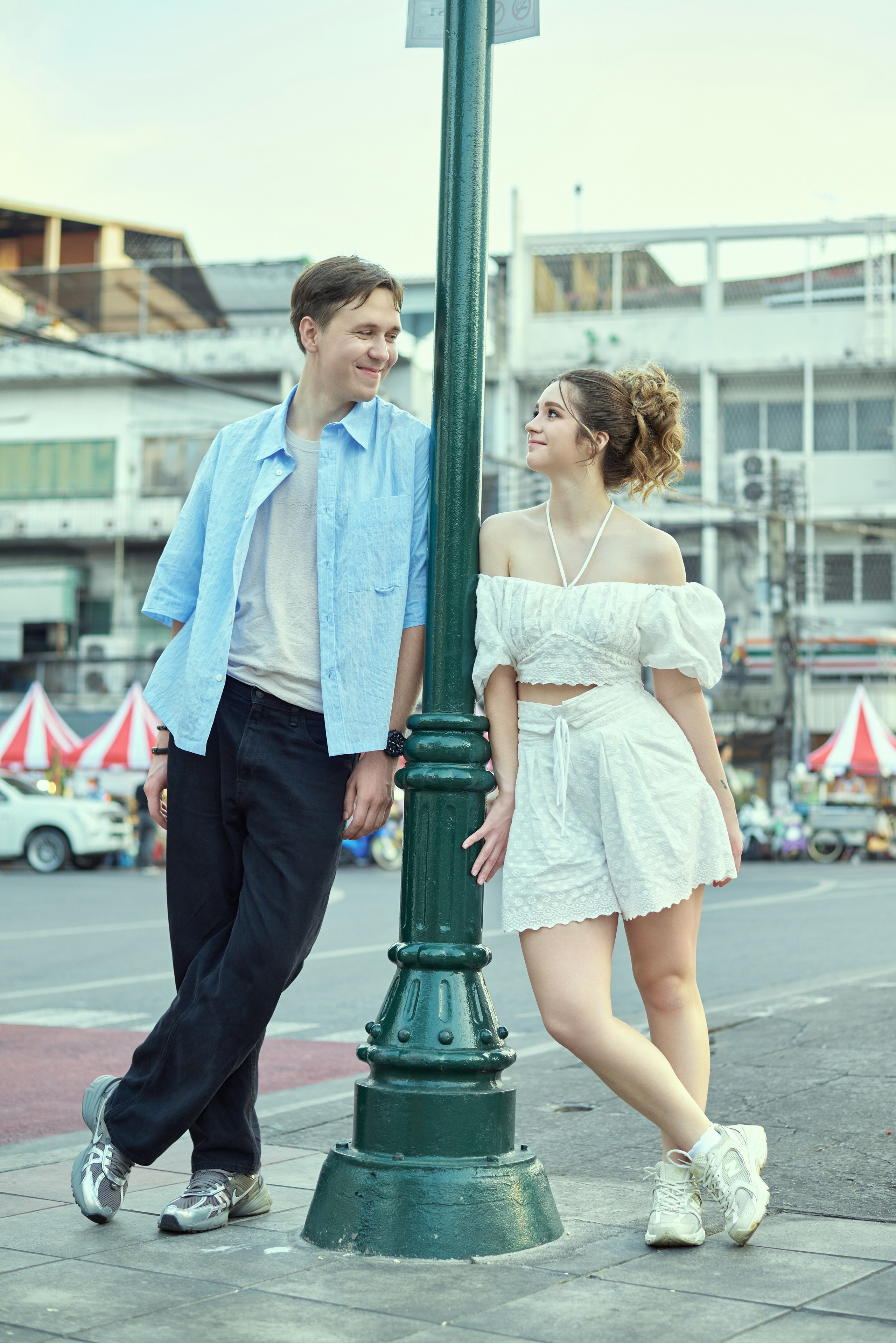 Lovestory photoshoot in Bangkok (story in Flowers market). Photographer Bangkok — Pattaya | фотограф Бангкок — Паттайа