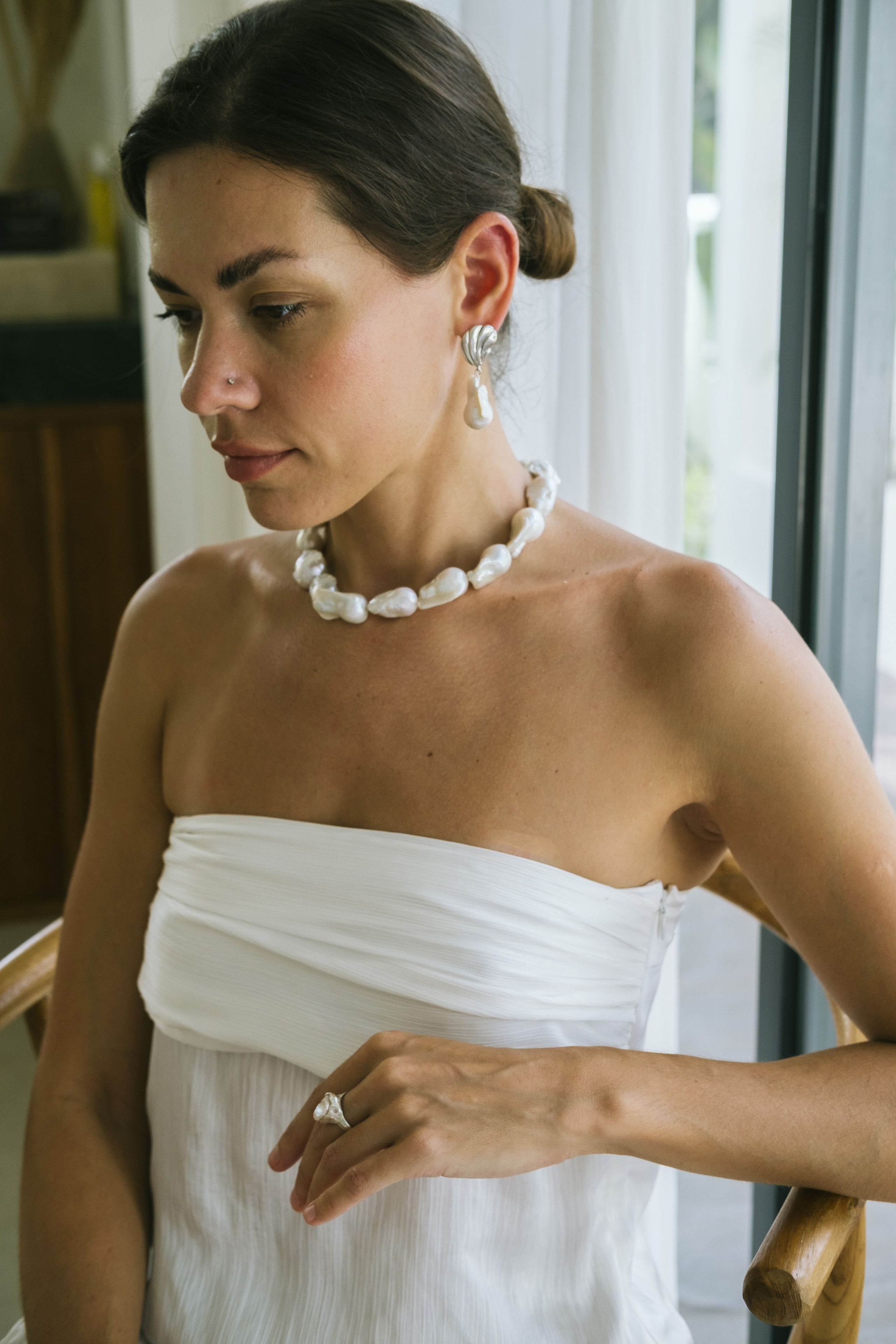 Украшение на модели. Фотограф на Бали|Свадьба на Бали