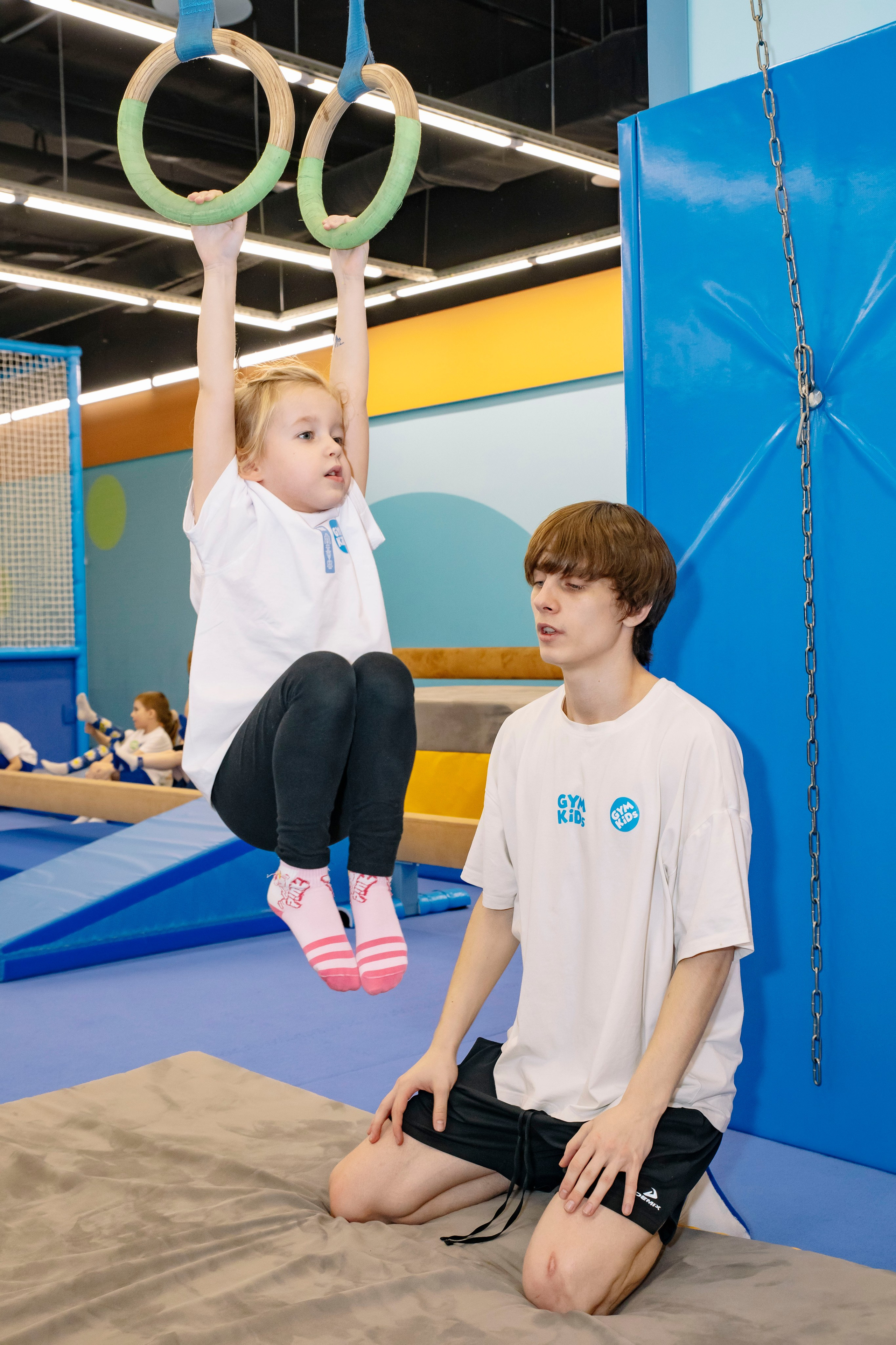 Соревнования по гимнастике в Gymkids Чертаново. Профессиональный фотограф в Москве | Заказать фотосессию и съемку