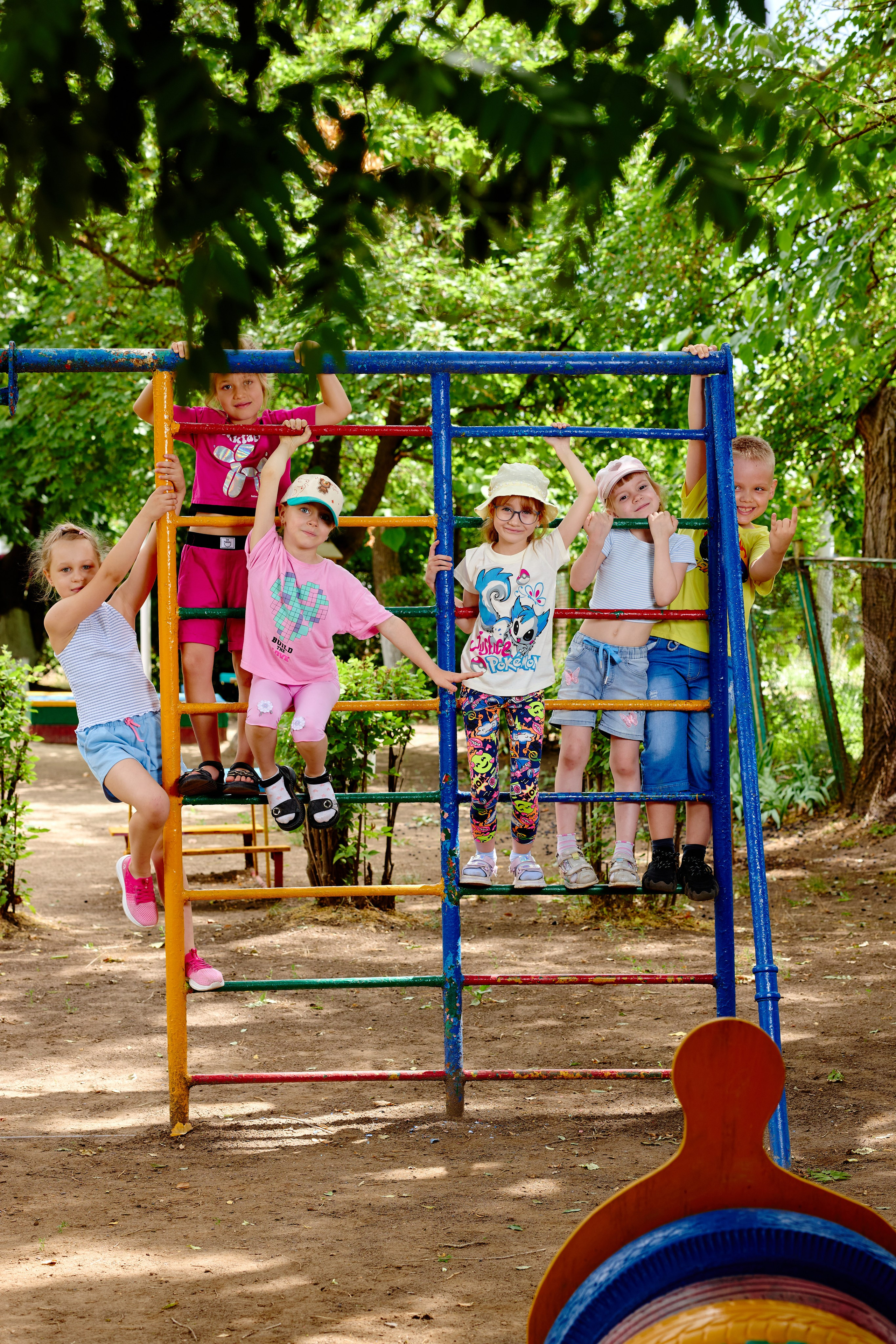 Пример летней съемки в детском саду № 92 Старшая группа Радуга. Фотограф Выпускные альбомы Таганрог Сергей Коробченко