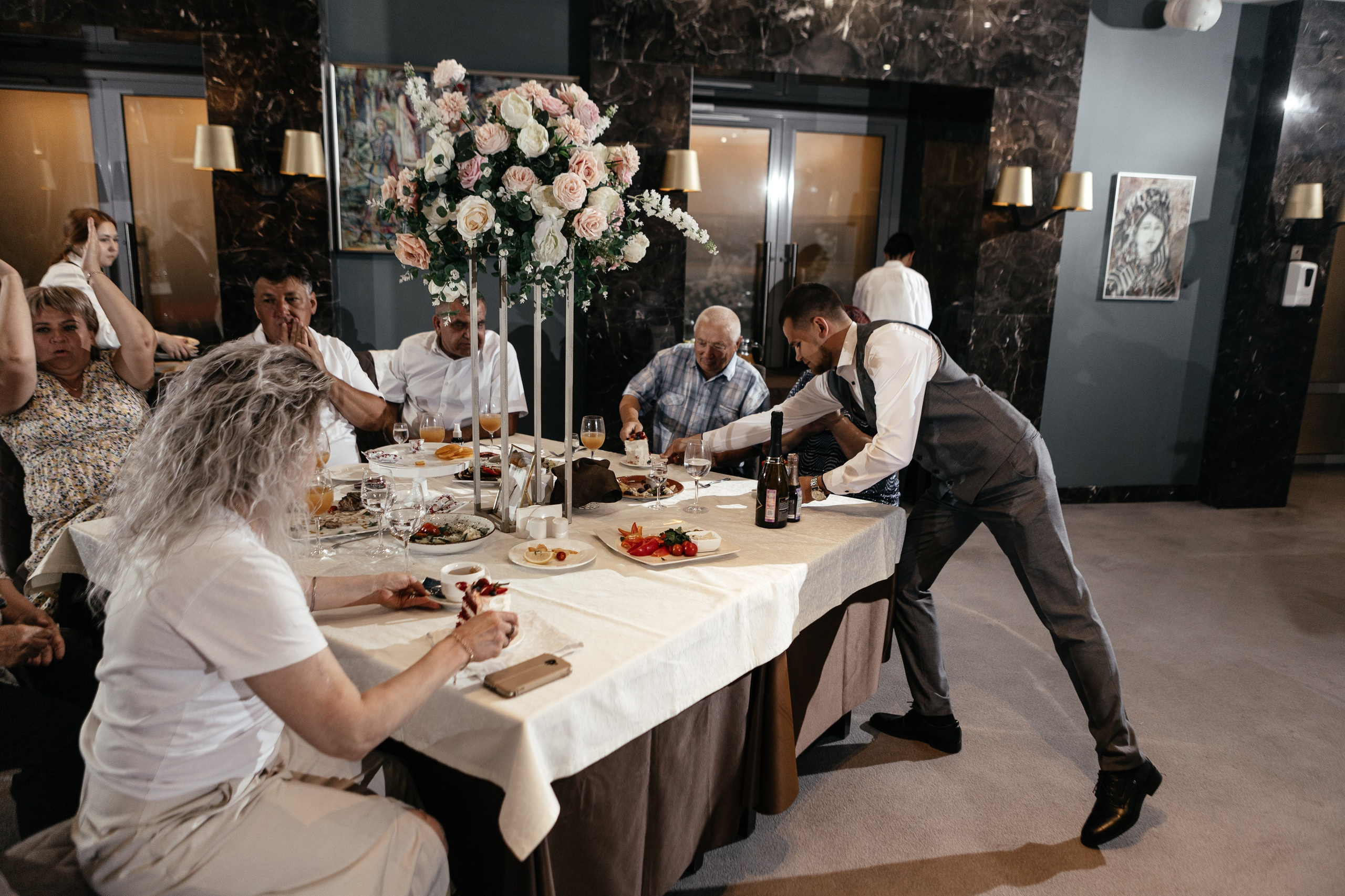 Свадебный фотограф Уфа — Руслан ГабдлисламовЖивые эмоции, красивые кадры, воспоминания на всю жизнь.Работаю по всей Республике Башкортоста. Свадебный фотограф Уфа Руслан Габдлисламов