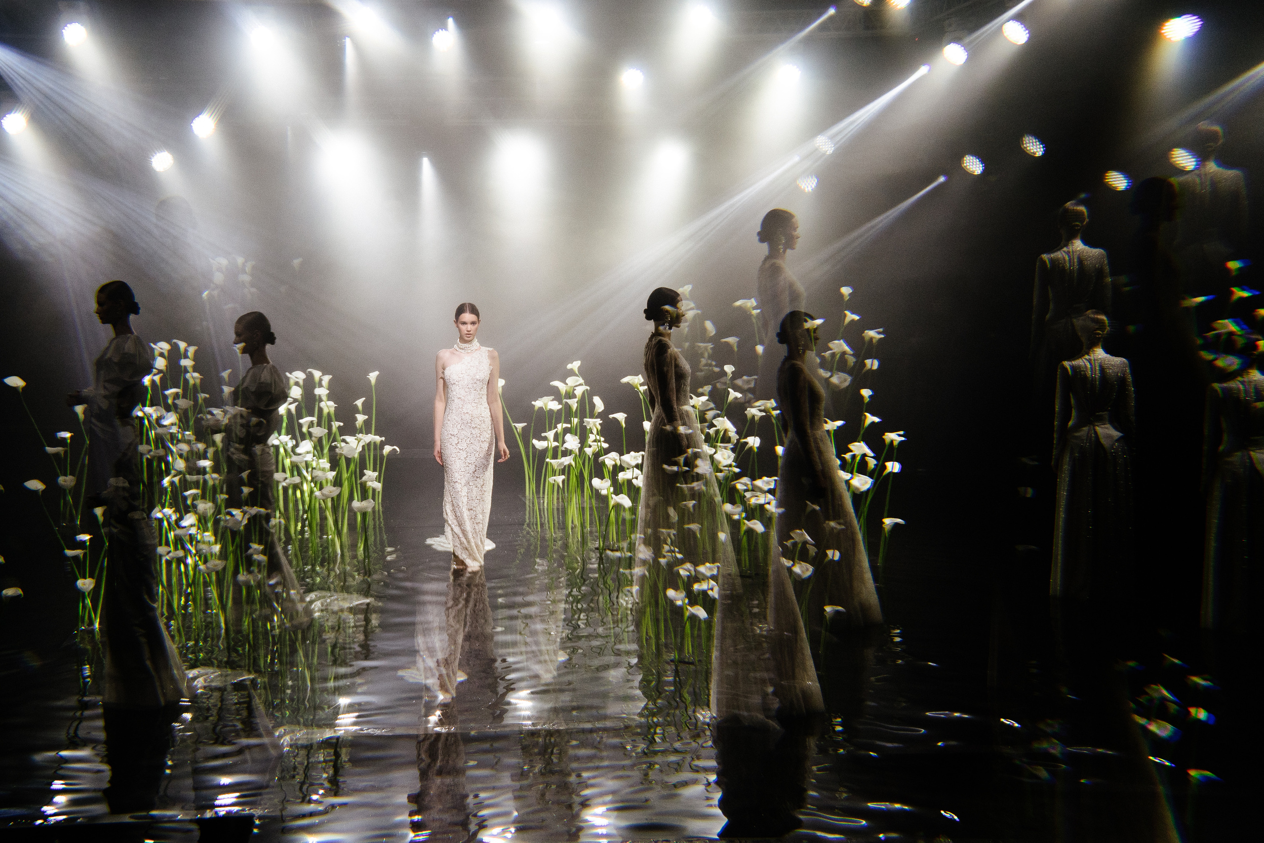 Вдохновение подиумом. Свадебный фотограф организатор в Санкт-Петербурге Ассоль Опарина