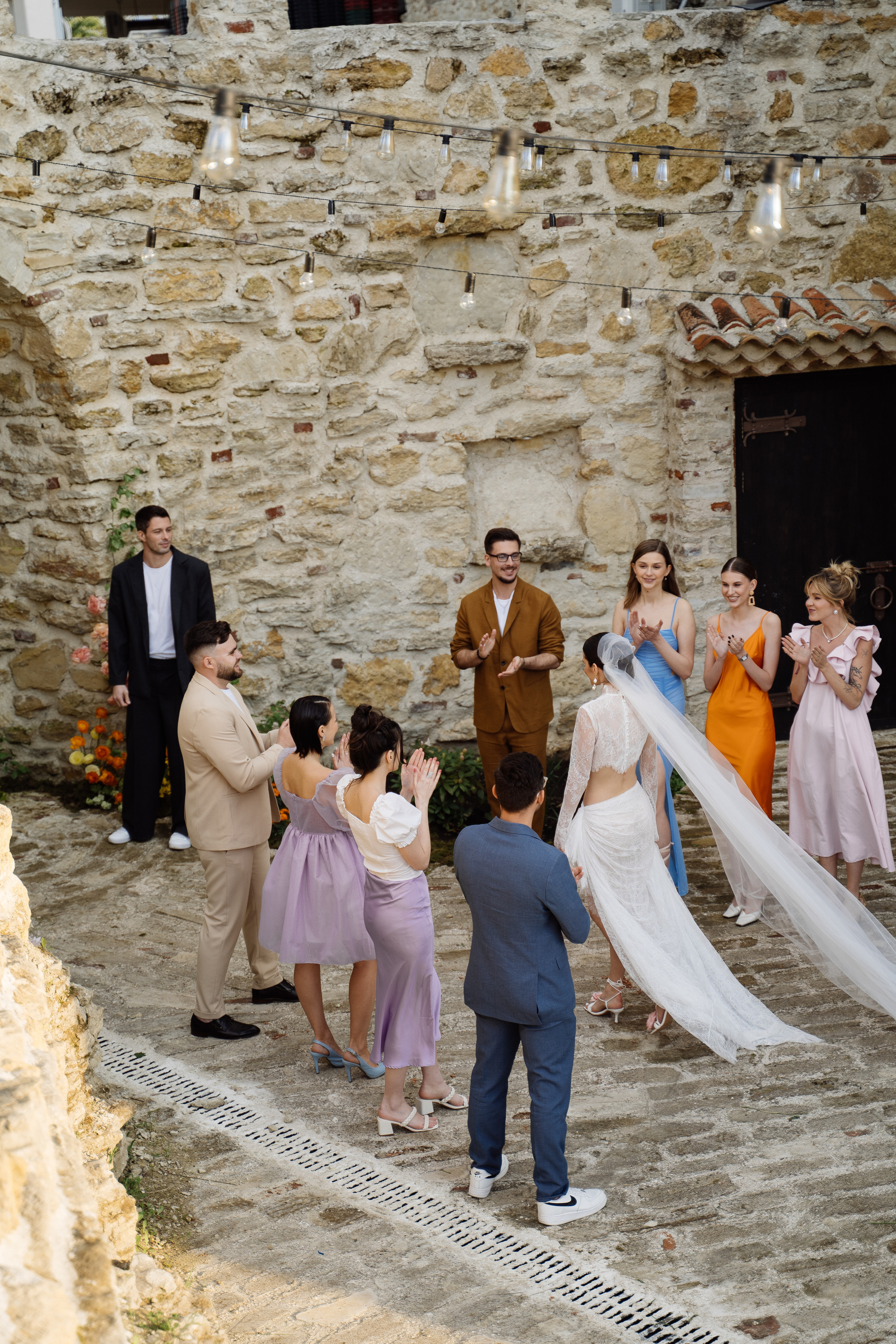 Свадьба в шато. Свадебный фотограф организатор в Санкт-Петербурге Ассоль Опарина