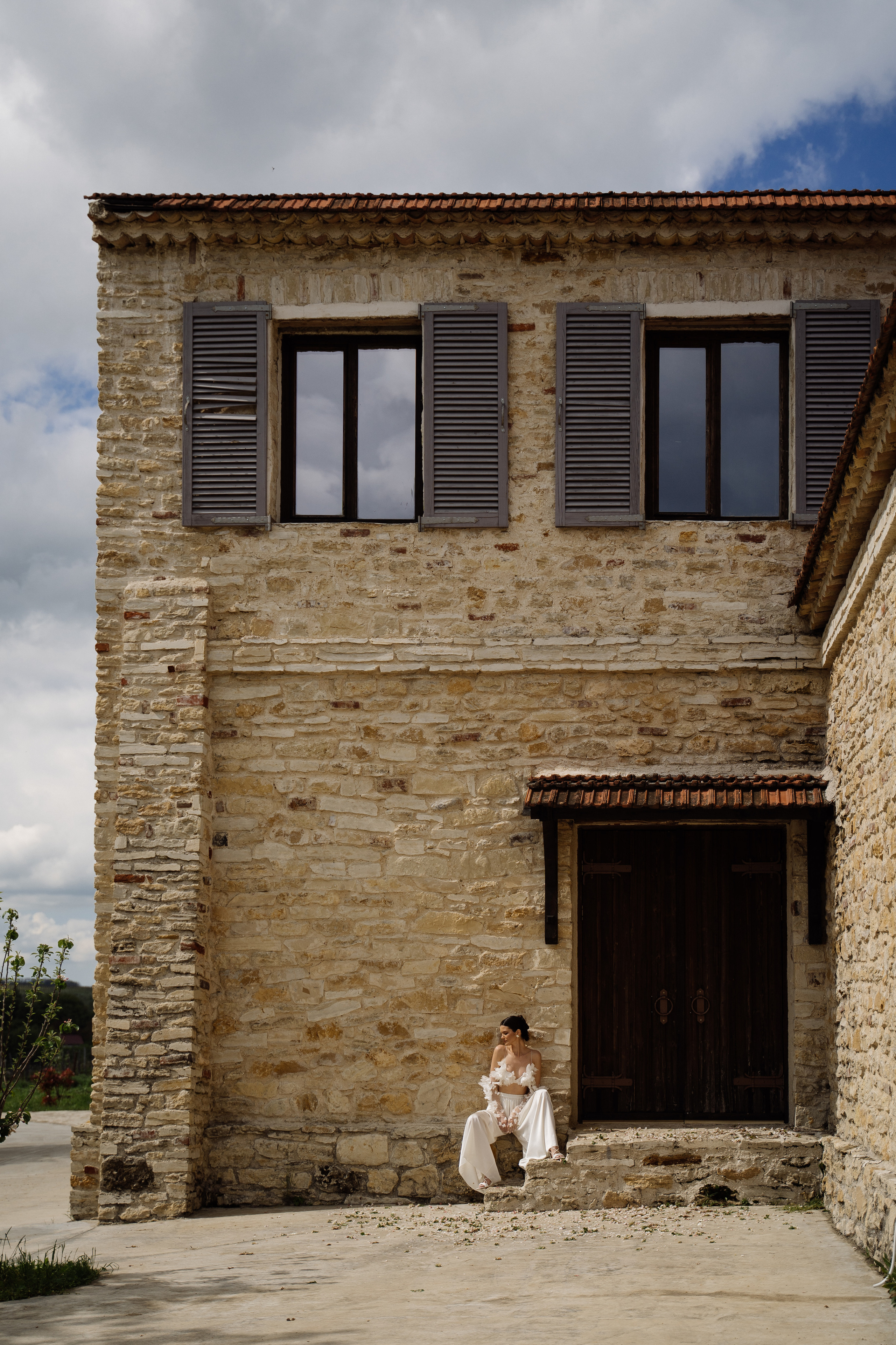 Свадьба в шато. Свадебный фотограф организатор в Санкт-Петербурге Ассоль Опарина